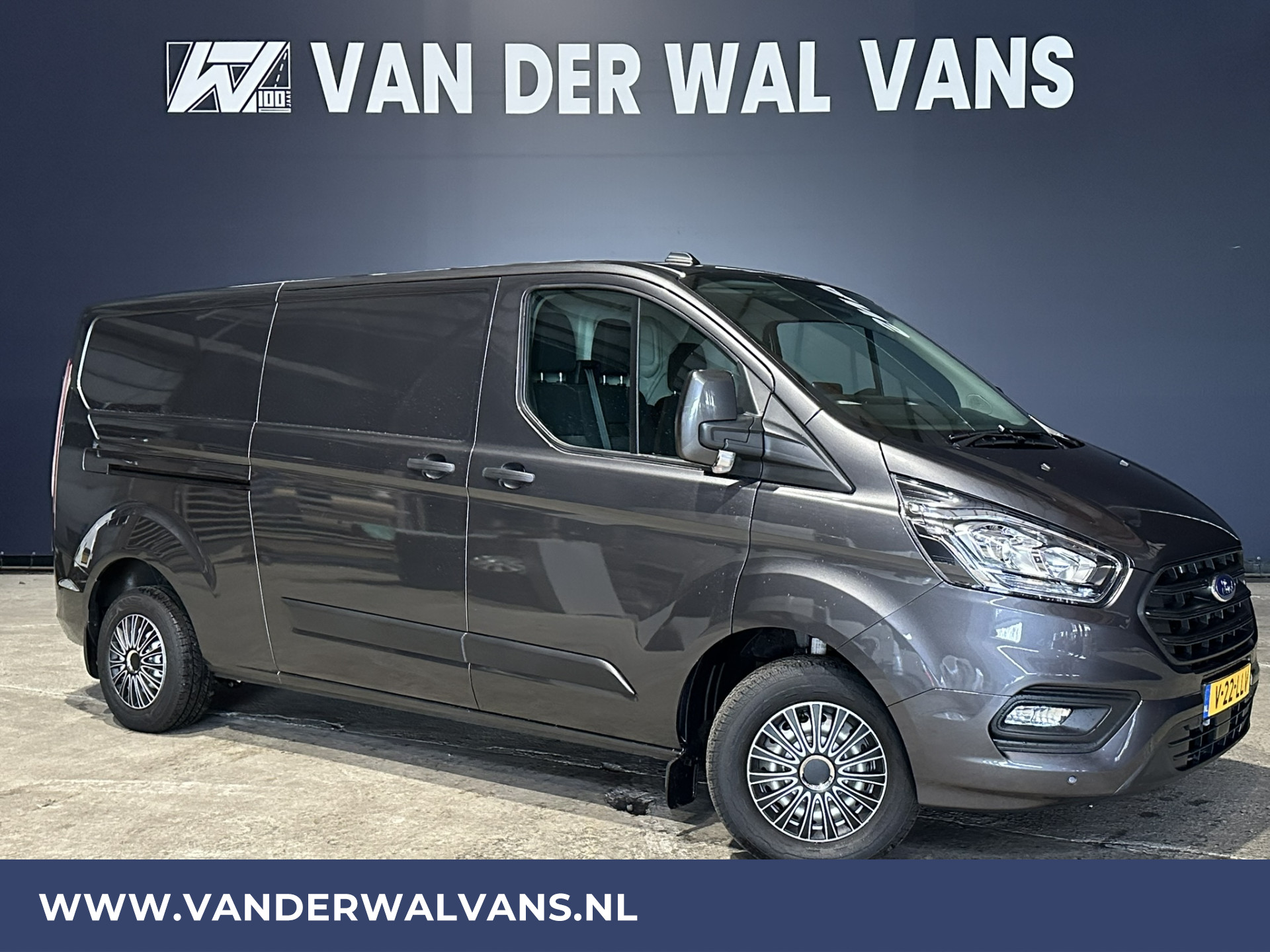 Ford Transit Custom 2.0 TDCI 131pk L2H1 Euro6 Airco | LED | Apple Carplay | Android Auto | Cruisecontrol Parkeersensoren, Verwarmde voorruit, Bijrijdersbank, 2800kg trekvermogen
