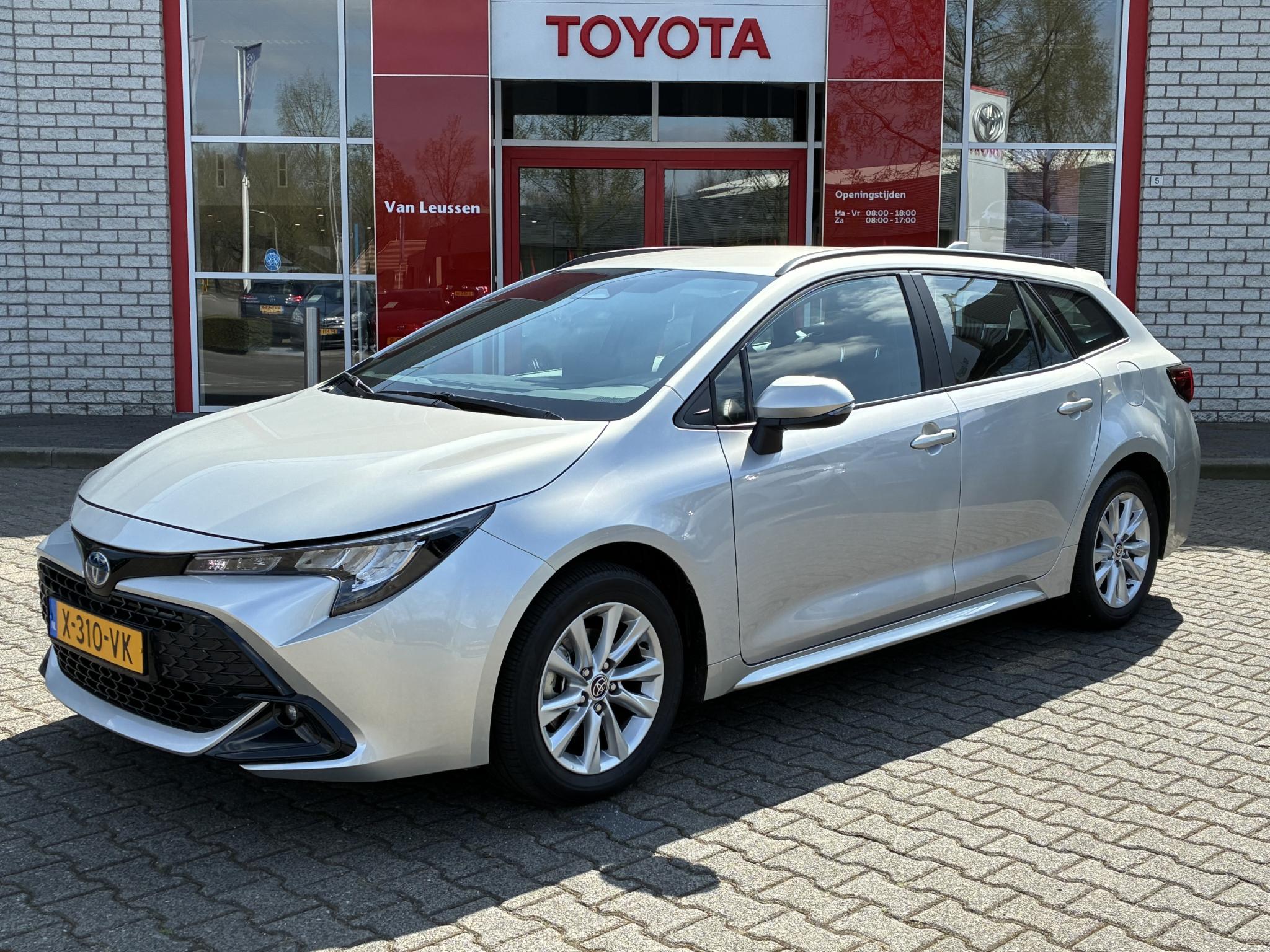 Toyota Corolla Touring Sports HYBRID 140 NAVI APPLE/ANDROID CLIMA AD-CRUISE LED DAB+ CAMERA 16" LM-VELGEN NL-AUTO
