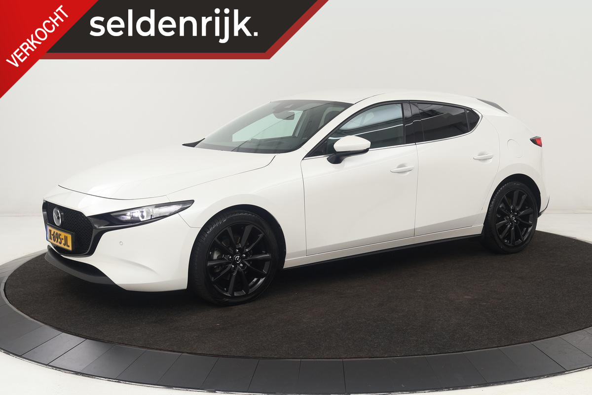 Mazda 3 2.0 SkyActiv-X Luxury | Head-Up | Leder | Stoel & stuurverwarming | Trekaak | Carplay | BOSE Sound | Adaptive cruise | Camera | Memory | Navigatie | Full LED | Keyless