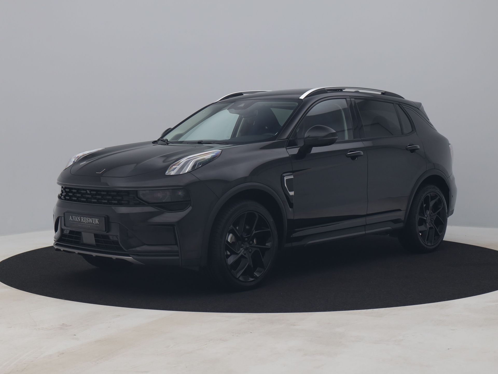 Lynk & Co 01 1.5 Plug-in Hybrid | 360° | BLACK