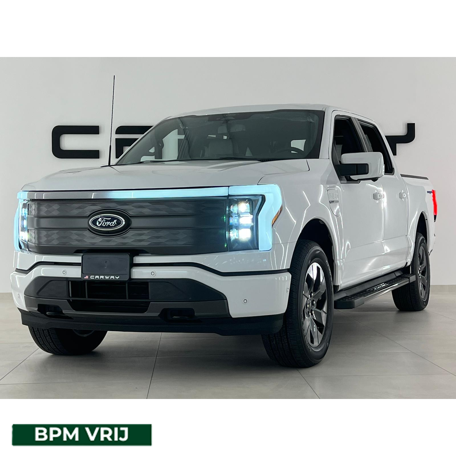 Ford F-150 LIGHTNING Lariat STD