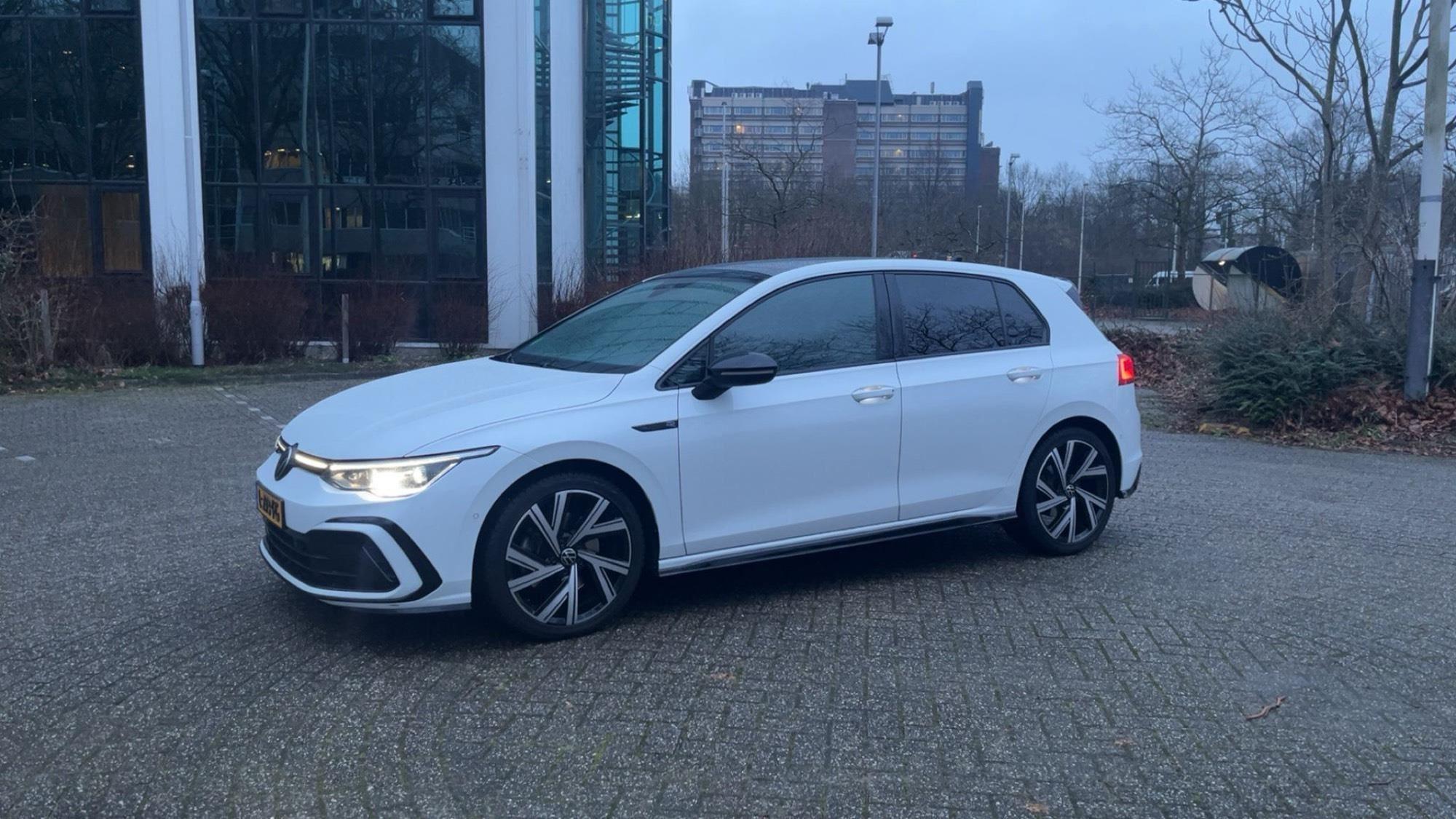 Volkswagen Golf 1.5 eTSI R-Line