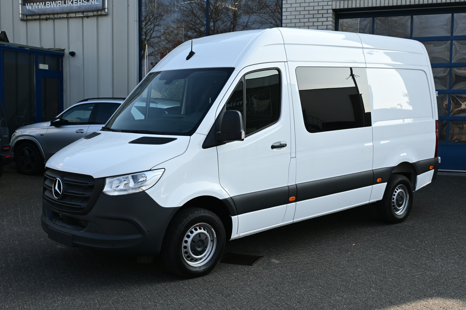 Mercedes-Benz Sprinter 317 CDI L2H2 PTO, Geveerde stoel, Standkachel, MBUX met navigatie en camera