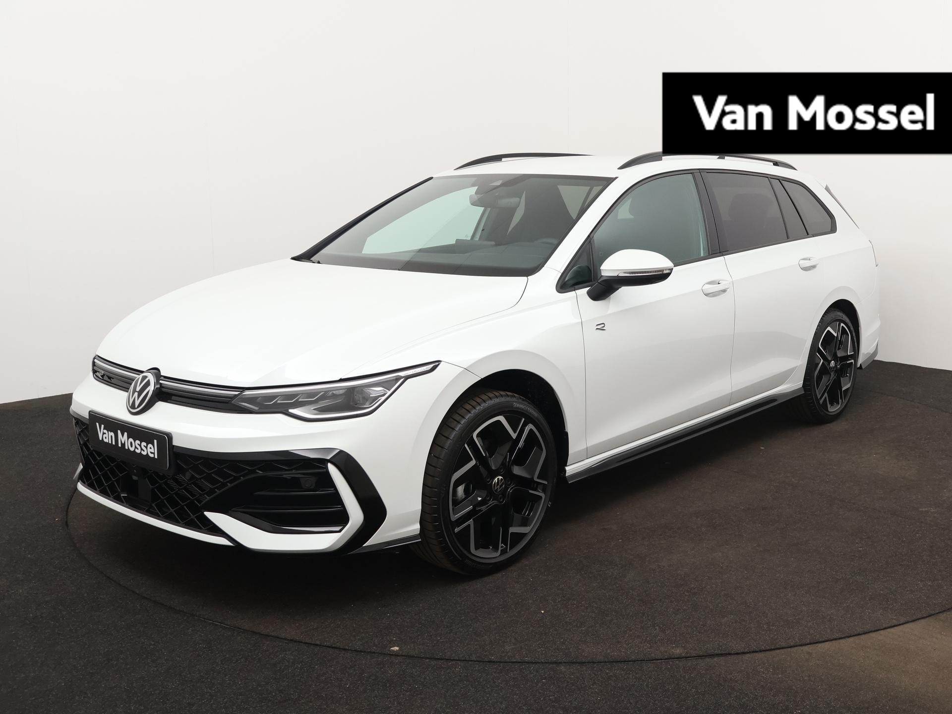 Volkswagen Golf Variant 1.5 eTSI R-Line Edition 116 PK Automaat | Apple Carplay draadloos | LED Matrix koplampen | Dodehoeksensoren | Camera | Climate control | Adaptieve cruise control |