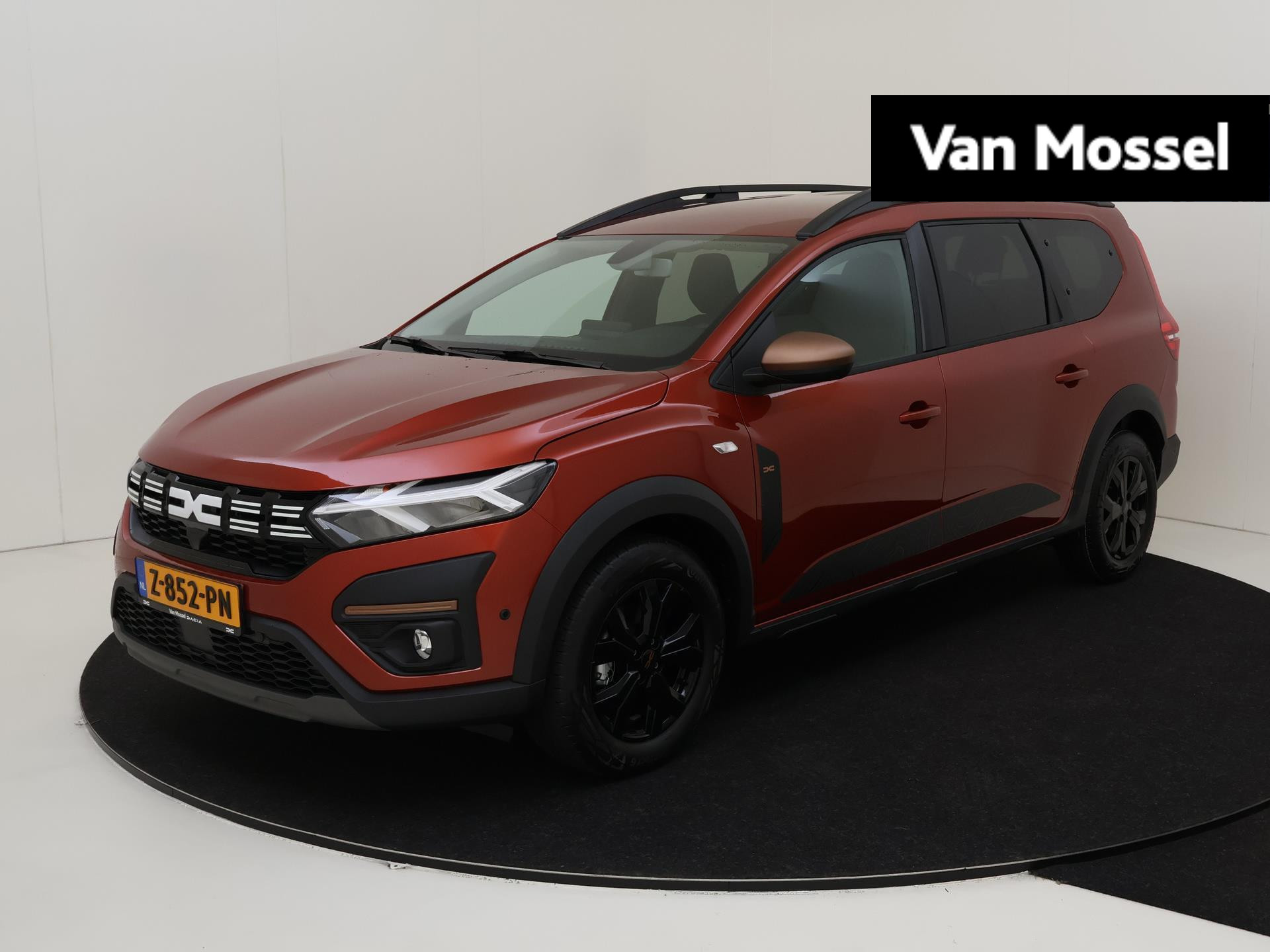 Dacia Jogger 1.0 TCe 110 Extreme | 7 Persoons | Navigatie | Parkeersensoren & Camera | Dodehoek Sensor |