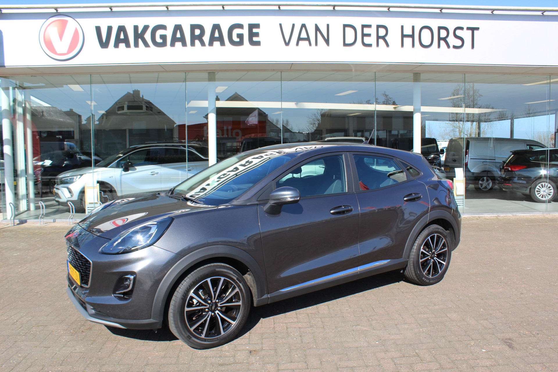 Ford Puma 1.0 EcoBoost Hybrid Titanium , 125pk Climate control , Naviagtei , Cruise control , Bluetooth Stoel+Stuur en voorruitverwarming , LED Dagrijverlichting