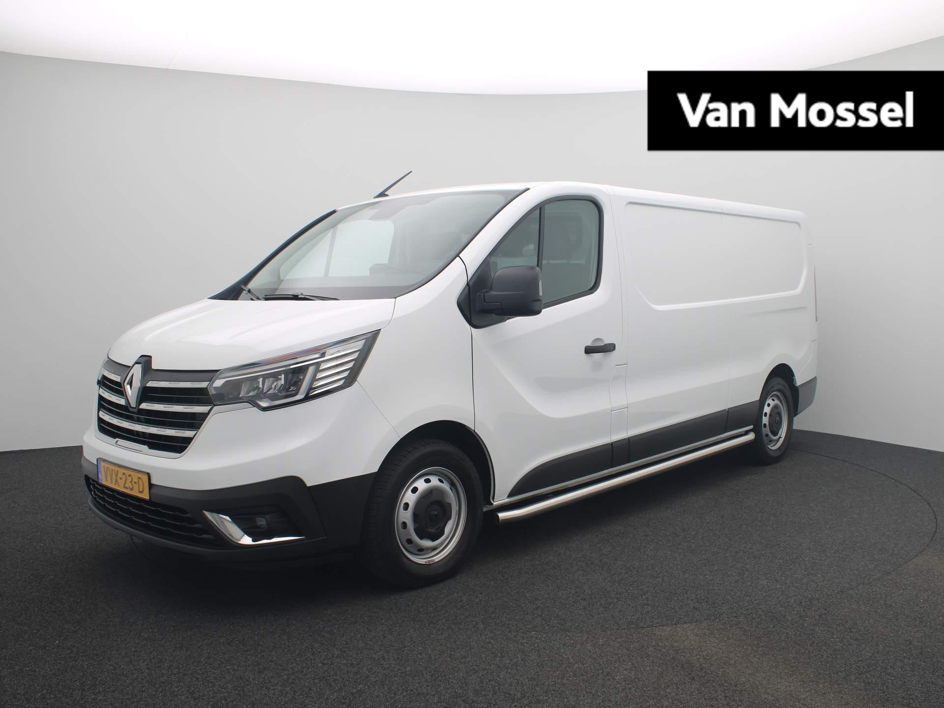 Renault Trafic 2.0 dCi 130Pk T30 L2H1 Comfort | Navigatie | Apple & Android Carplay | Climate Control| Parkeersensoren Achter | Betimmering | Privacy Glass | Cruise Control |