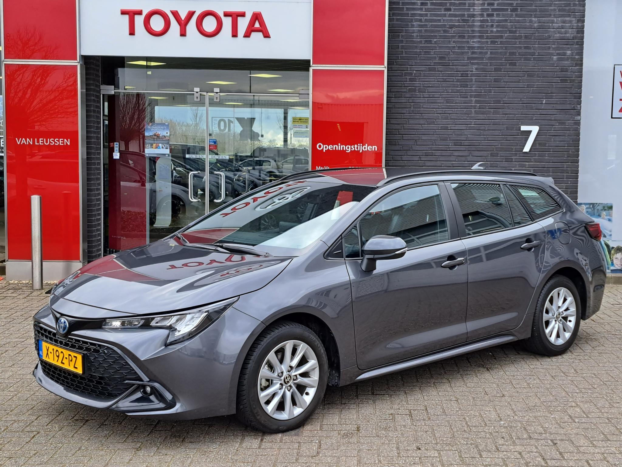 Toyota Corolla Touring Sports HYBRID 140 ACTIVE APPLE/ANDROID LM-VELGEN CAMERA AD-CRUISE FACELIFT-MODEL NL-AUTO