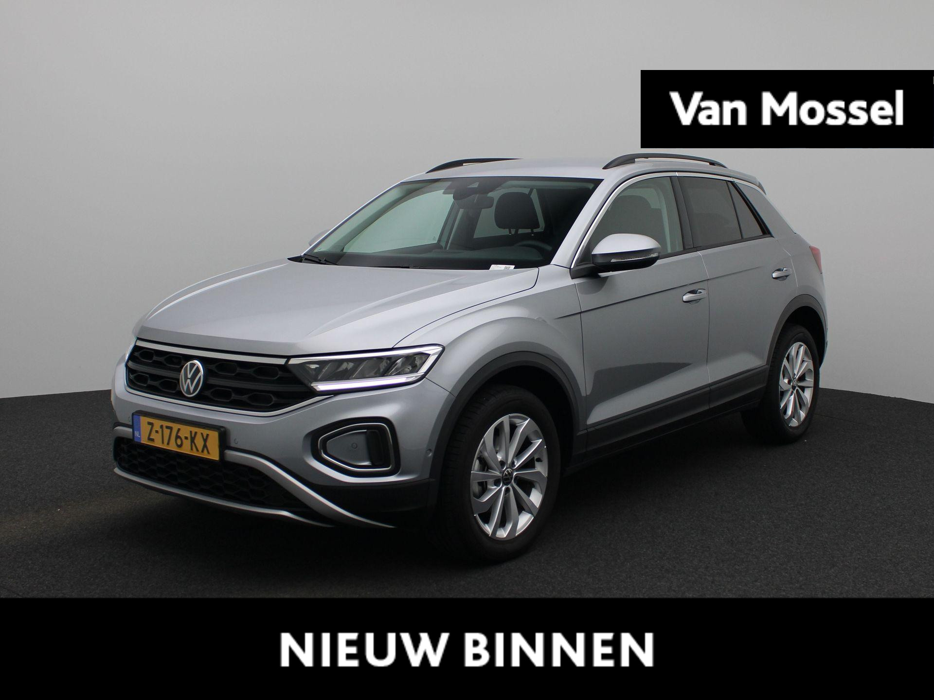 Volkswagen T-Roc 1.0 TSI Life | Apple carplay | Airco | Cruise control | 17 Inch Velgen | Camera |