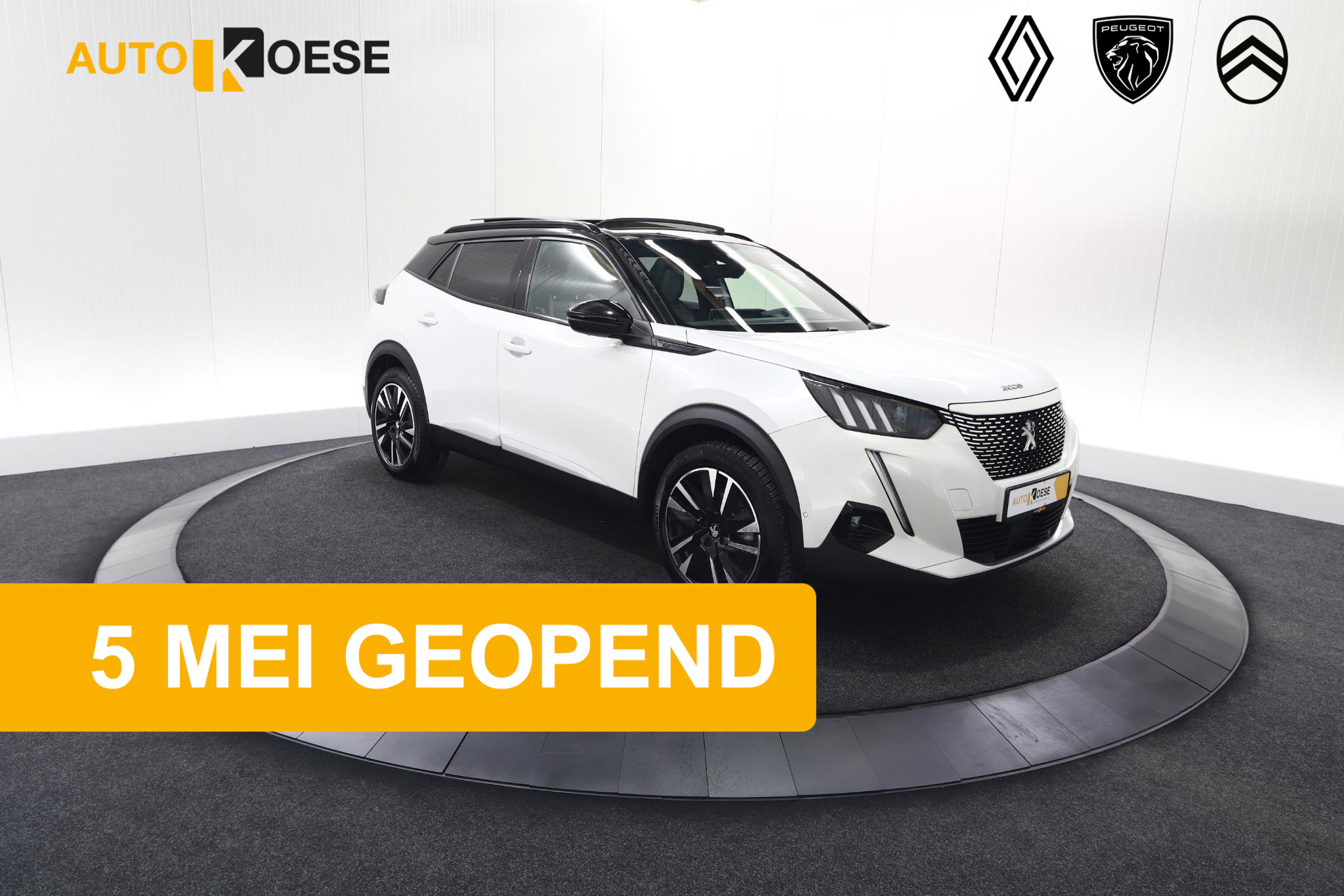 Peugeot e-2008 EV GT Pack 50 kWh | Schuif-/Kanteldak | Adaptieve Cruise Control | Camera | Dodehoekdetectie