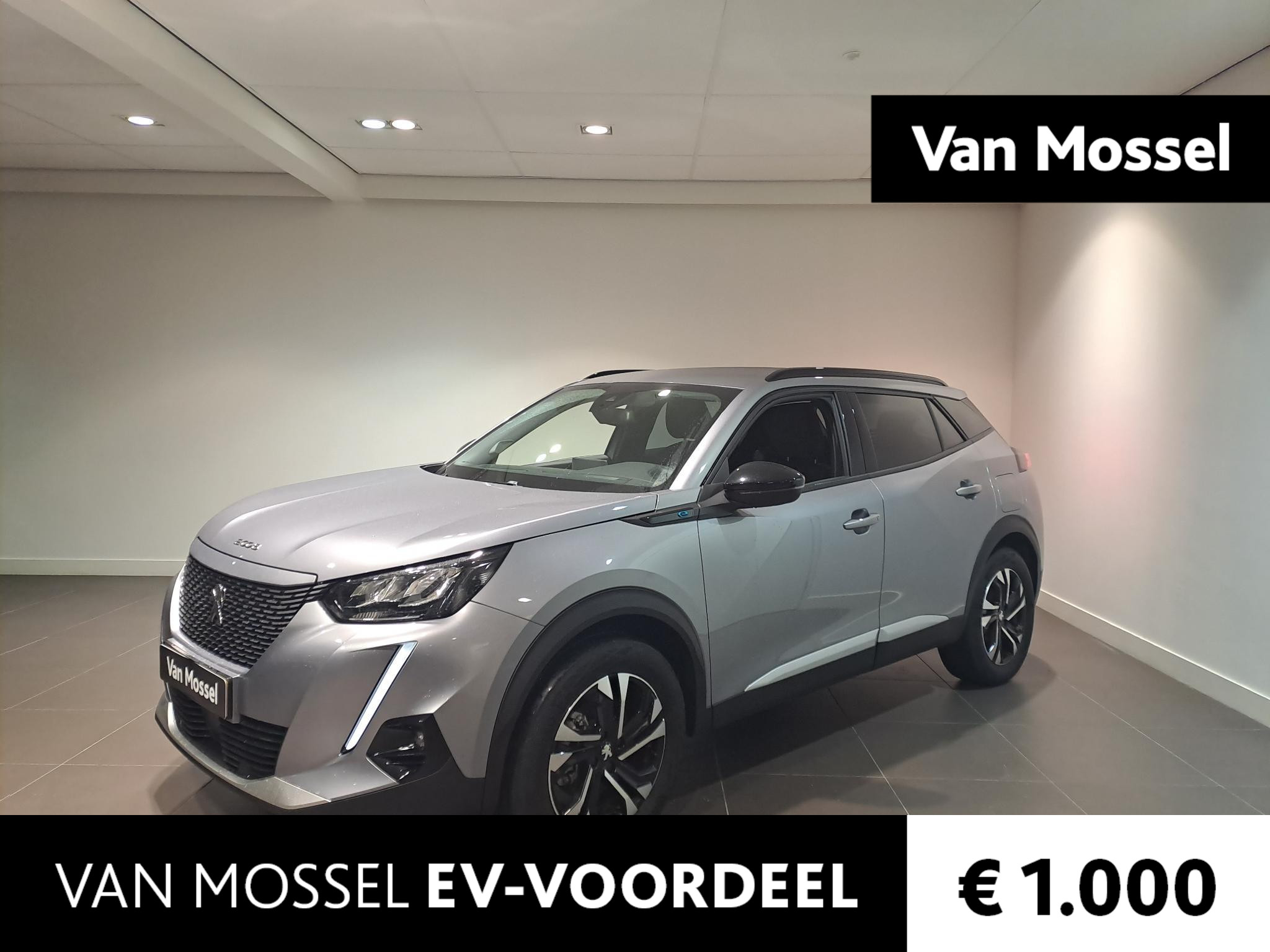 Peugeot e-2008 EV Allure Pack 50 kWh | Camera | Climate control | Apple Carplay/Android Auto
