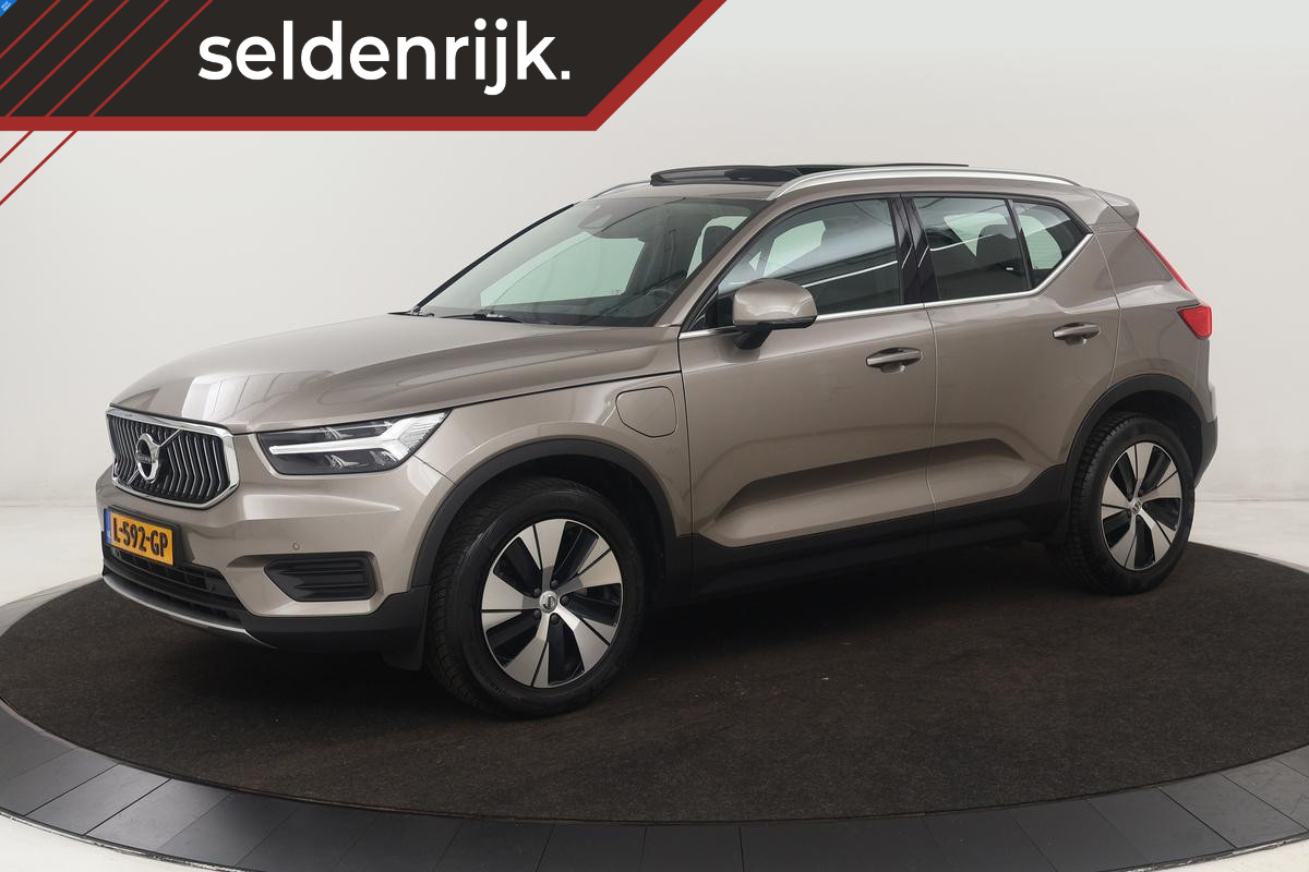 Volvo XC40 1.5 T4 Recharge Inscription Expression | Panoramadak | Leder | Trekhaak | Stoel & stuurverwarming | Carplay | Full LED | Navigatie | Camera | Climate control