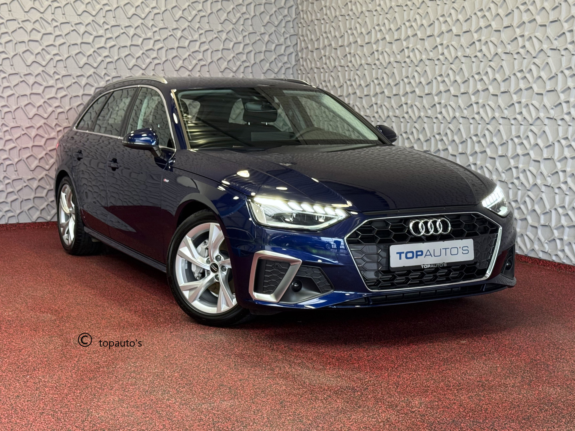 Audi A4 Avant 40 TFSI 204PK S-LINE EDITION LED NAVI VIR.COCKPIT ADAP.CRUIS ELEK.KLEP 08/2024 "Audi rijden begint bij Topautos.nl – 20 Audi topmodellen direct op voorraad!"