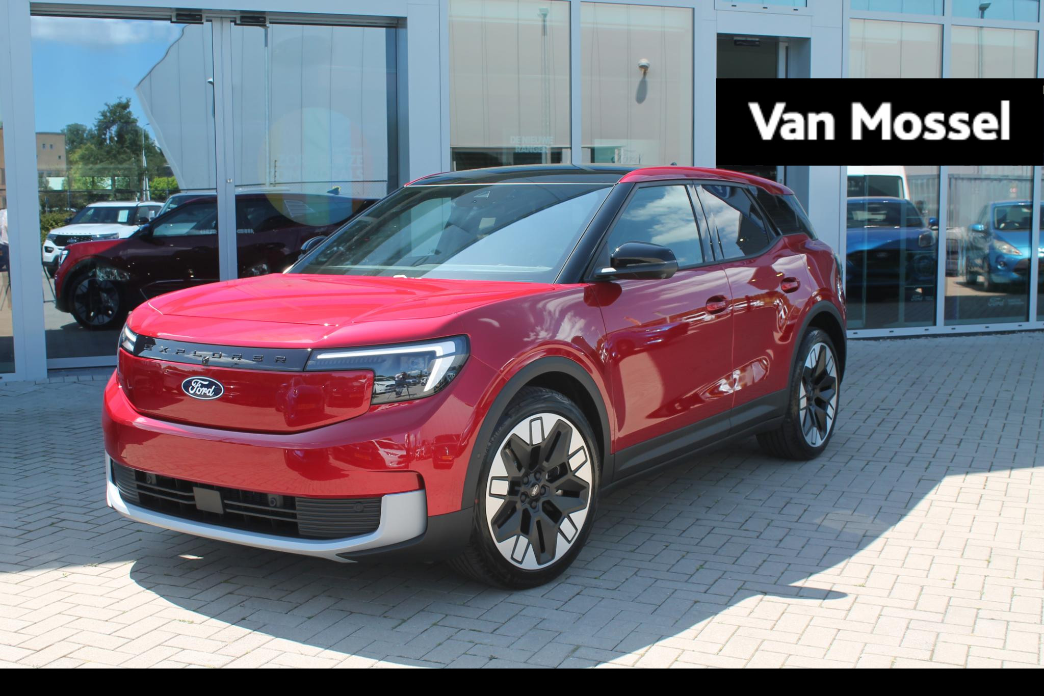 Ford Explorer Premium Extended Range RWD 77 kWh | €3000,- Ford Voordeel | Direct beschikbaar | Panoramadak | 21 inch Lichtmetalenvelgen | Driver Assistance Pack |