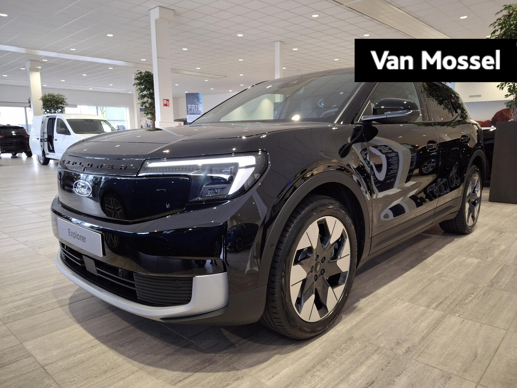 Ford Explorer EV Premium Extended Range RWD 77 kWh NU MET € 2.000,- VOORDEEL!
