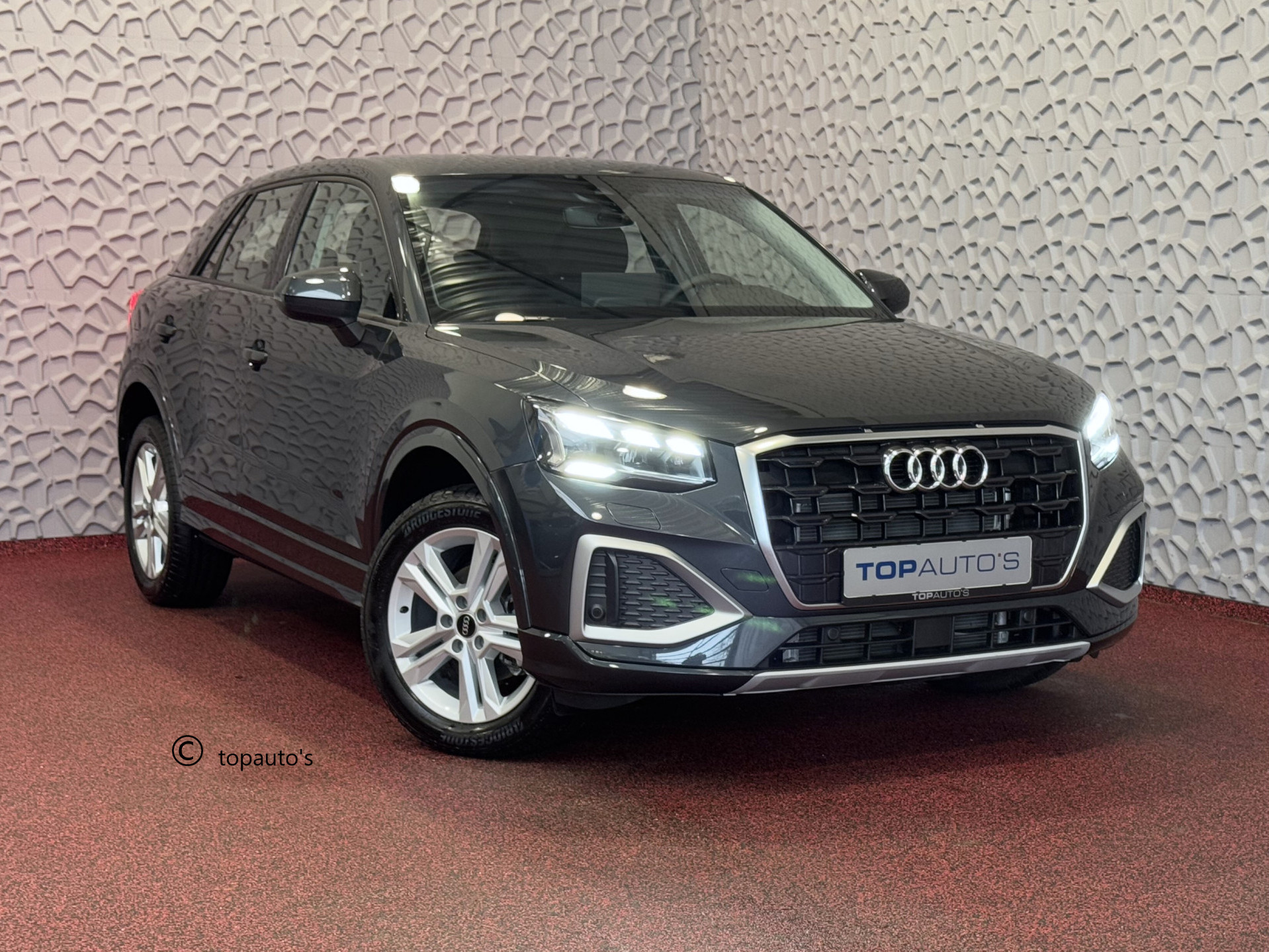 Audi Q2 35 TFSI 1.5 ✅FACELIFT✅ S EDITION 150PK VIR.COCKPIT ELEK.KLEP TOUCHSCREEN CARPLAY NAVI CAMERA MATRIX LED STOELVERW. PDC KEYLESS 06/2024 "Audi rijden begint bij Topautos.nl – 20 Audi topmodellen direct op voorraad!"