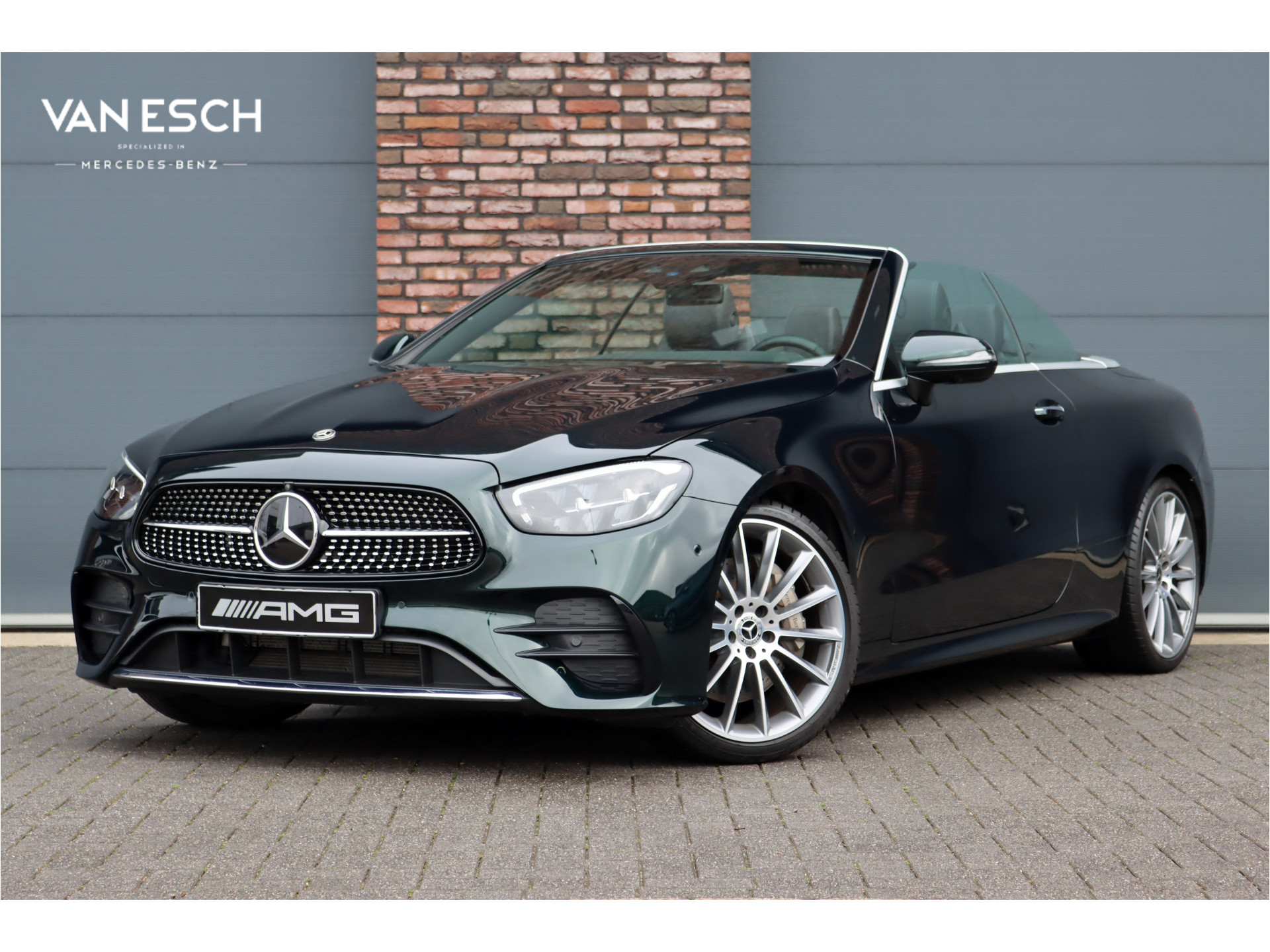 Mercedes-Benz E-Klasse Cabrio 300 Premium+ AMG Line Aut9 | Distronic+ | Burmester | Airscarf | Memorypakket | Leder | Keyless Go | Surround Camera | Rijassistentiepakket | Cabriocomfortpakket |