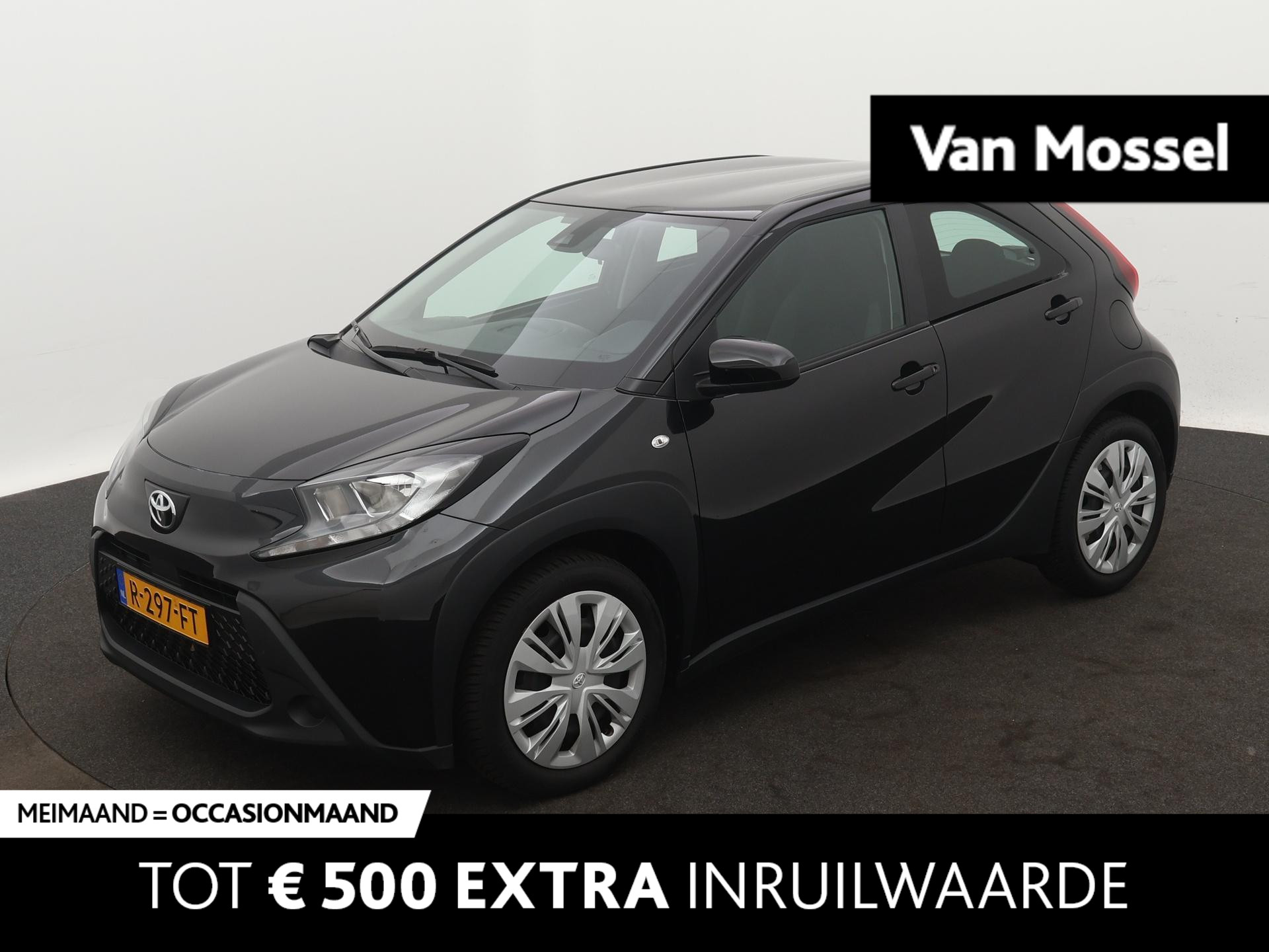 Toyota Aygo X 1.0 VVT-i MT Play | 72pk | Camera | Cruise Control | Airco | Hoge instap! | Slechts 45.000km! |