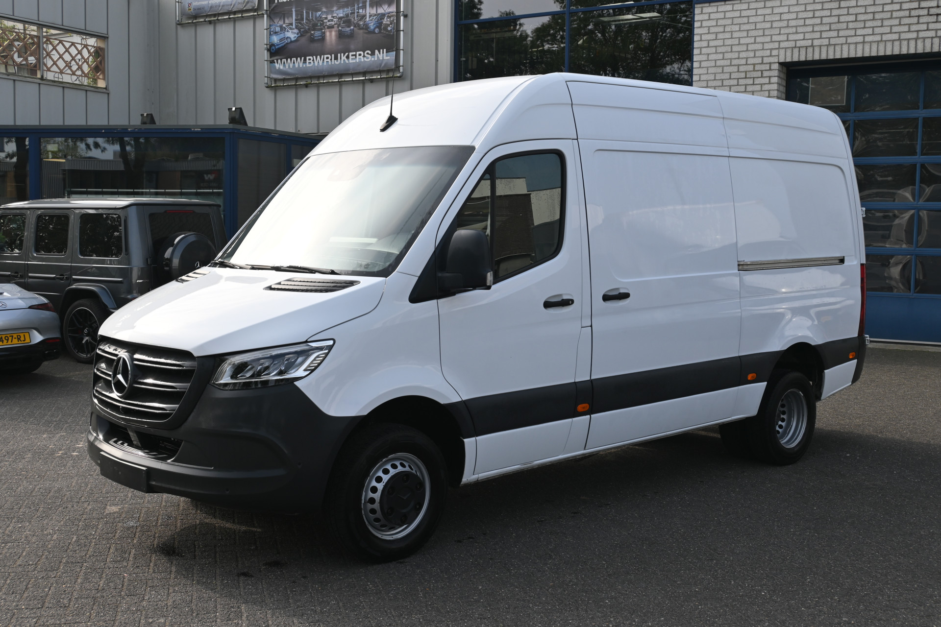 Mercedes-Benz Sprinter 516 CDI L2H2 2 Schuifdeuren, LED, MBUX met 360 graden Camera, Standkachel