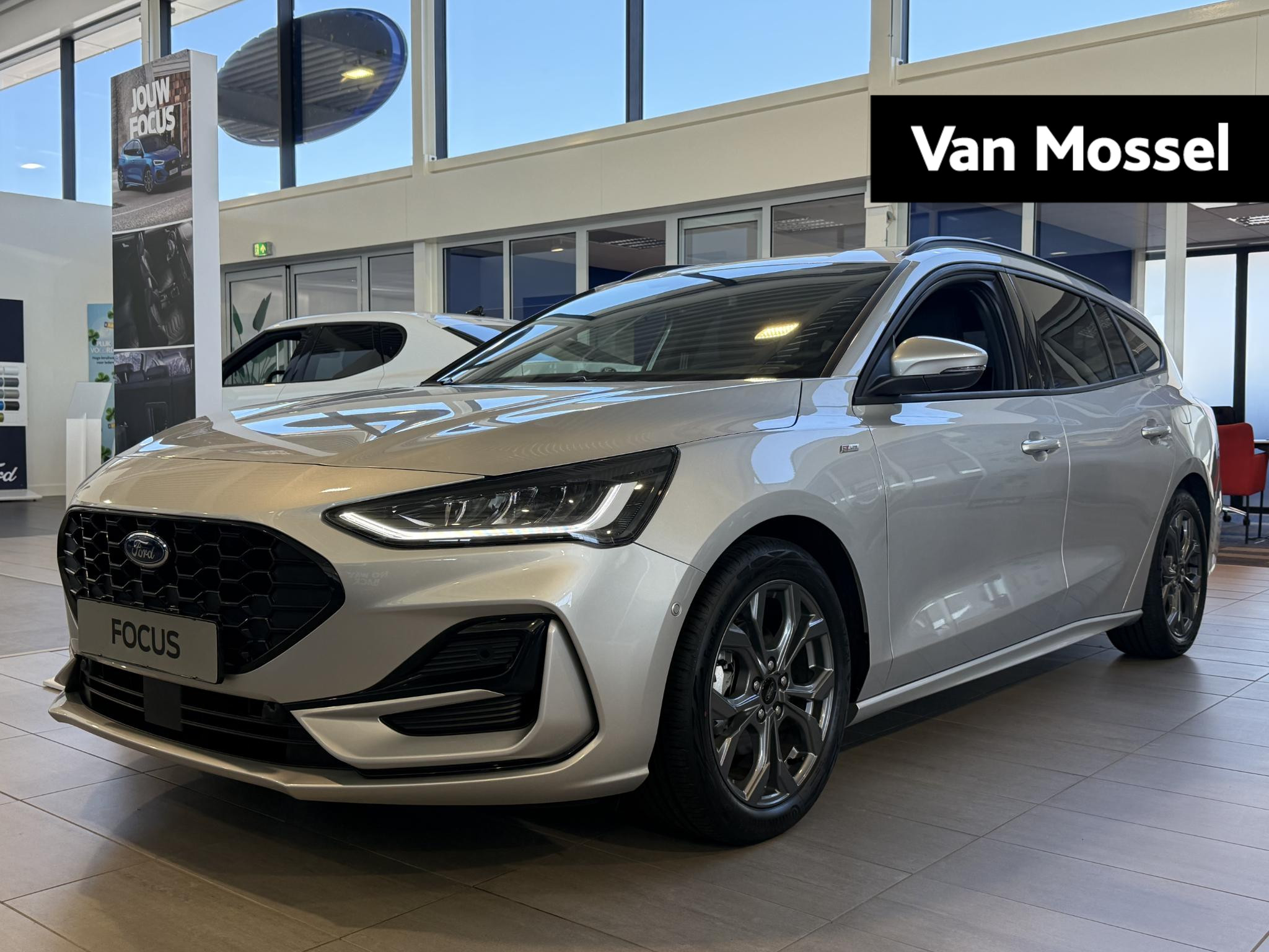Ford Focus Wagon 1.0 EcoBoost Hybrid ST Line Uit Voorraad incl. €2.500 Korting! | Winter Pack | Driver Assistance Pack | 17'' LMV | LED