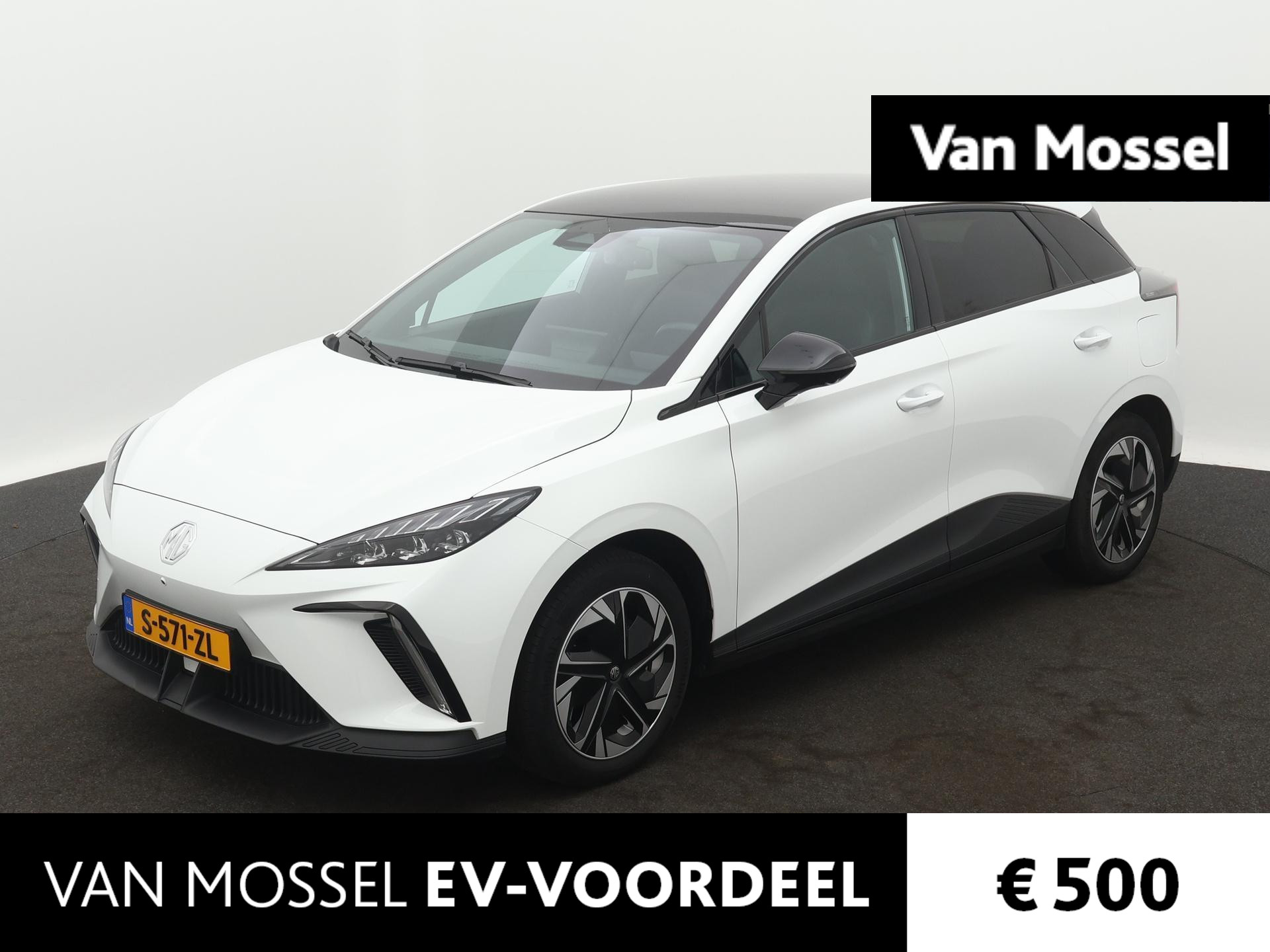 MG 4 Long Range Luxury 64 kWh | Navi | 360 Camera | Led Koplampen | Apple CarPlay | Getint Glas |