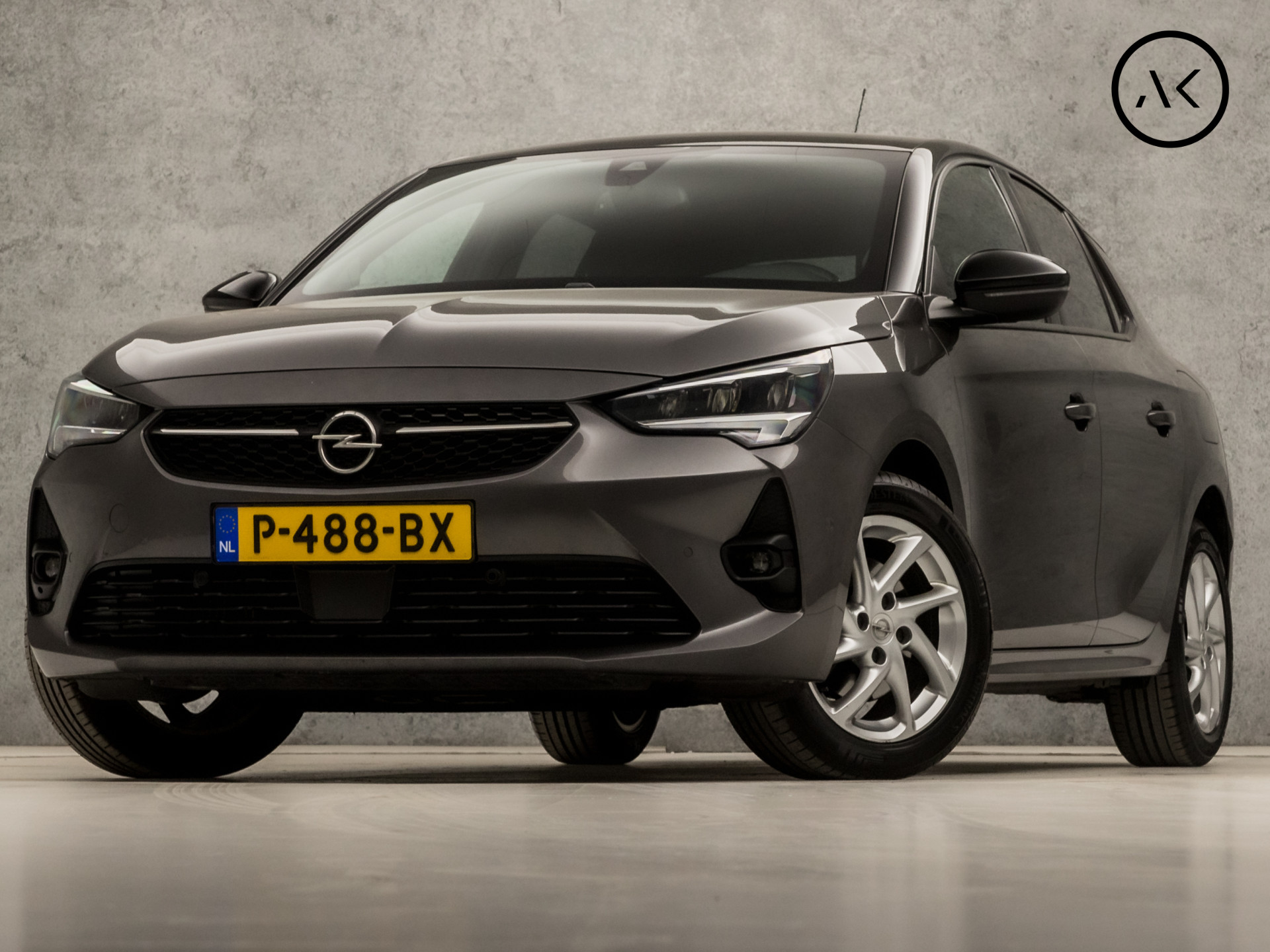 Opel Corsa 1.2 GS Line (VIRTUAL COCKPIT, APPLE CARPLAY, GROOT NAVI, 360 CAMERA, GETINT GLAS, LEDER, SPORTSTOELEN, CRUISE, LED KOPLAMPEN, LANE ASSIST, NIEUWSTAAT)