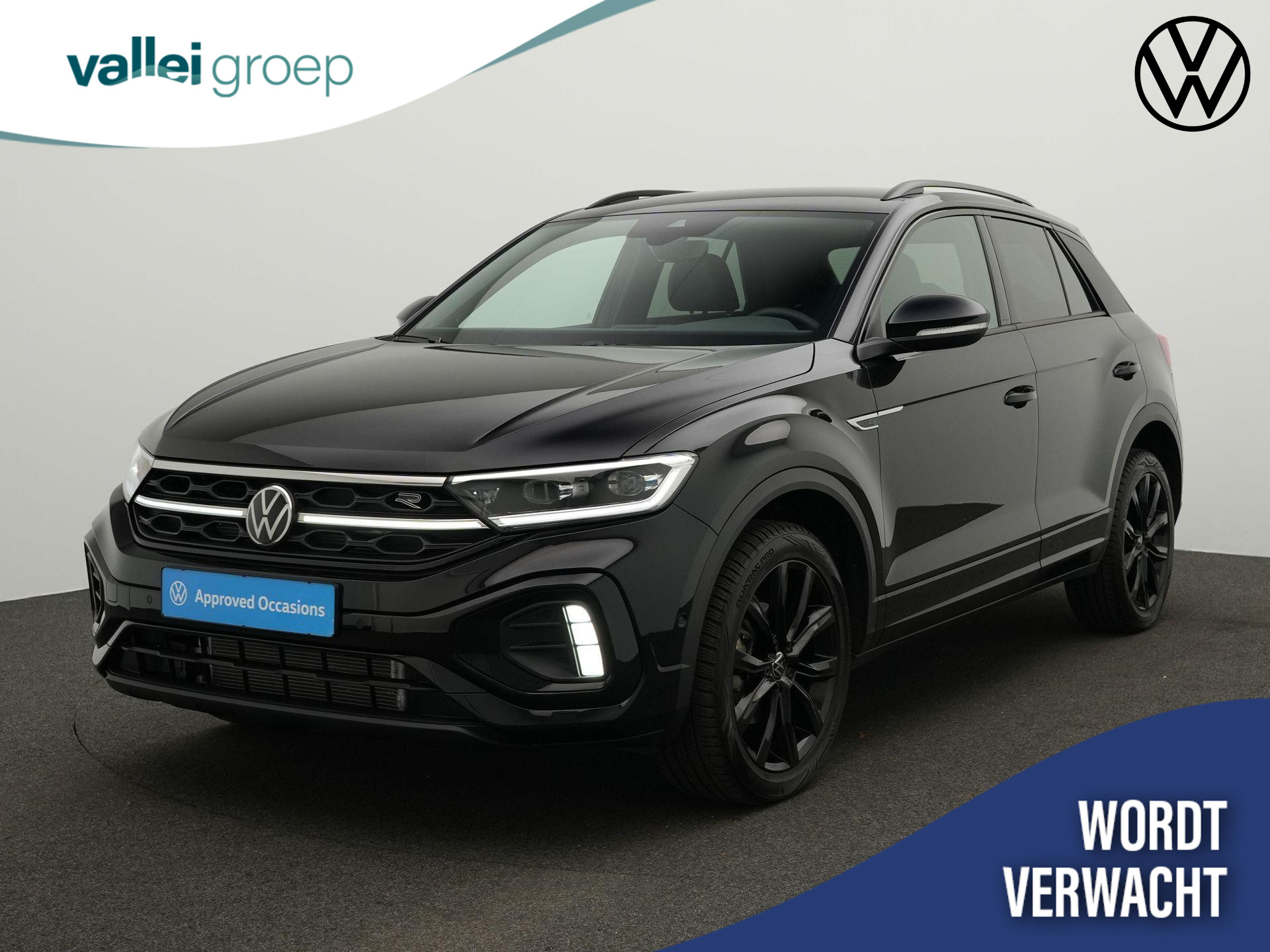 Volkswagen T-Roc 1.5 TSI 150 pk DSG R-Line Business | Trekhaak | Navigatie Discover Pro | IQ Light | Beats | Achteruitrijcamera | Stoelverwarming