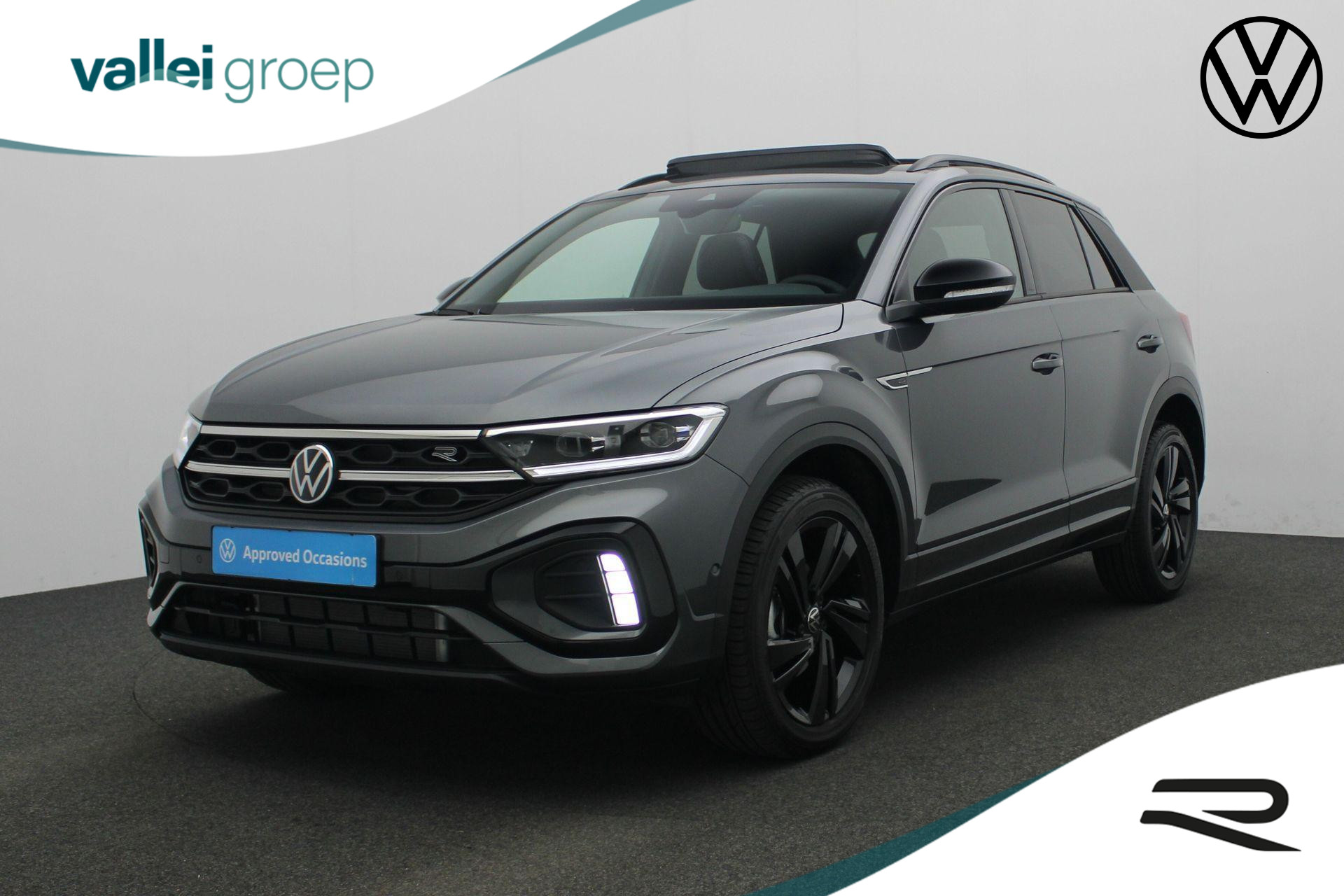 Volkswagen T-Roc 1.5 TSI 150 pk DSG R-Line Edition | Panoramadak | Stuur-/stoelverwarming | Achteruitrijcamera | Keyless Entry