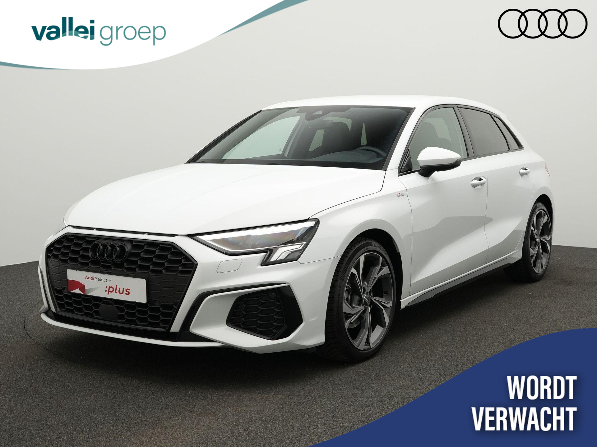 Audi A3 Sportback 30 TFSI 110 pk S-tronic S edition / S-Line | Navigatie | Stoelverwarming | Sportonderstel