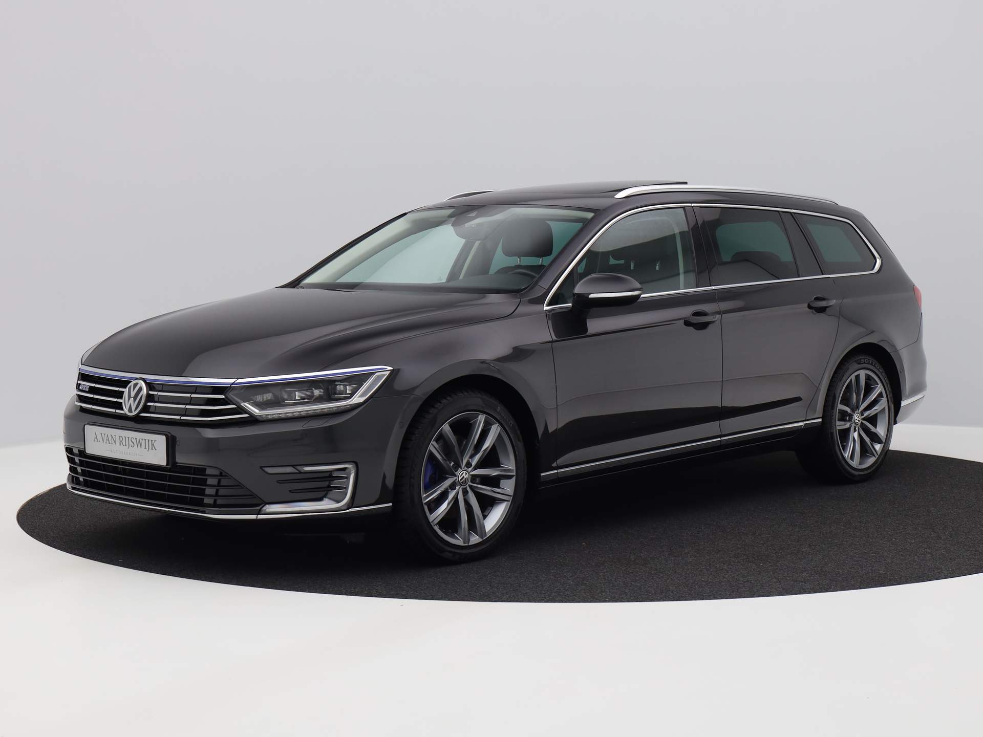 Volkswagen Passat 1.4 TSI Variant GTE Highline | PANO | VIRTUAL | KEYLESS | LED