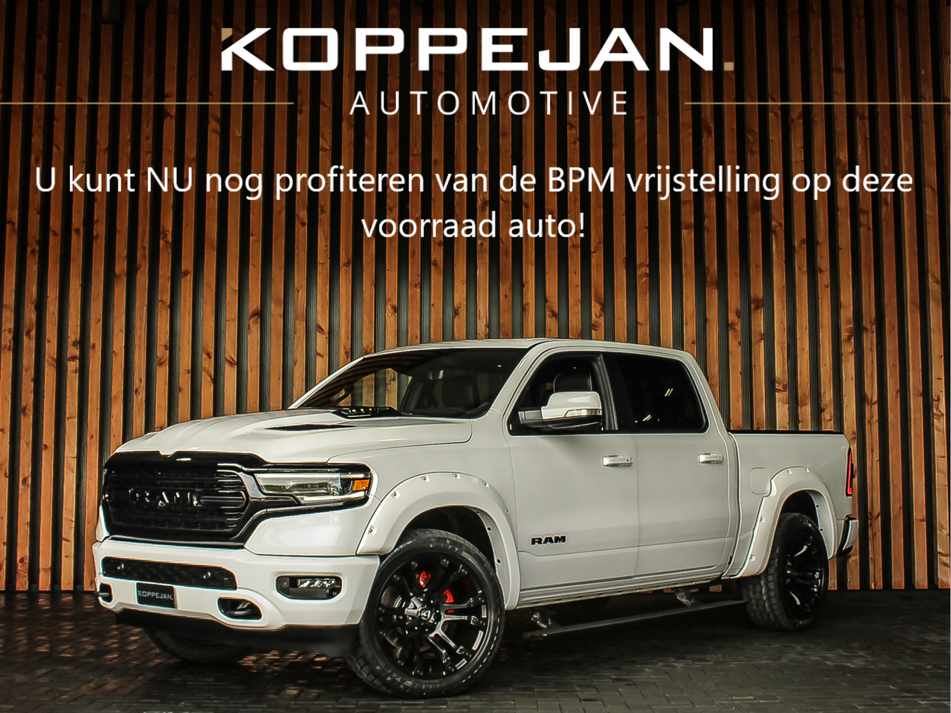 Dodge Ram 1500 Limited Night 5.7 V8 402PK Automaat Crew Cab | BPM VRIJ! | LPG | PANORAMADAK | LUCHTVERING | ELECTRISCHE SIDESTEPS | 12 INCH DISPLAY |