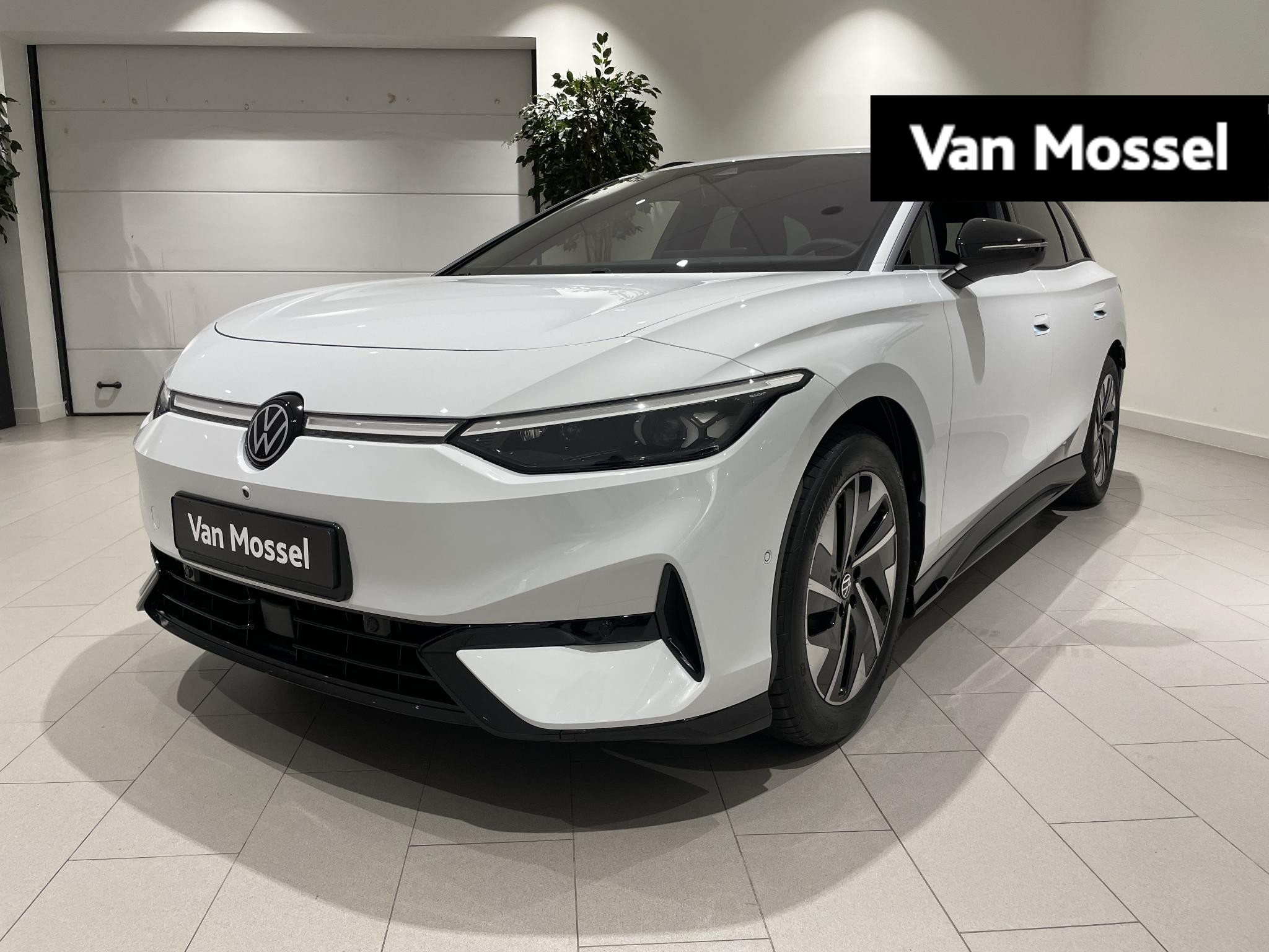 Volkswagen ID.7 Tourer Pro Business 77 kWh | Navigatie | 360 Camera | Apple Carplay | Massage stoelen | Stoelverwarming | Side Assist | Cruise Control Adaptief | 371809 |