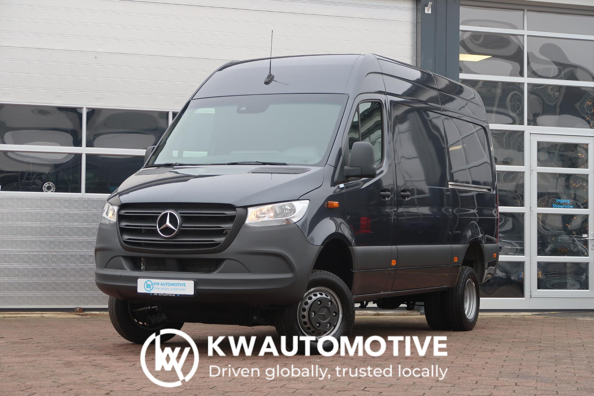 Mercedes-Benz Sprinter 519 CDI L2H2 4X4 AUT/ 2X DEUR/ 3,5T/ MBUX/ CAMERA/ ETC.