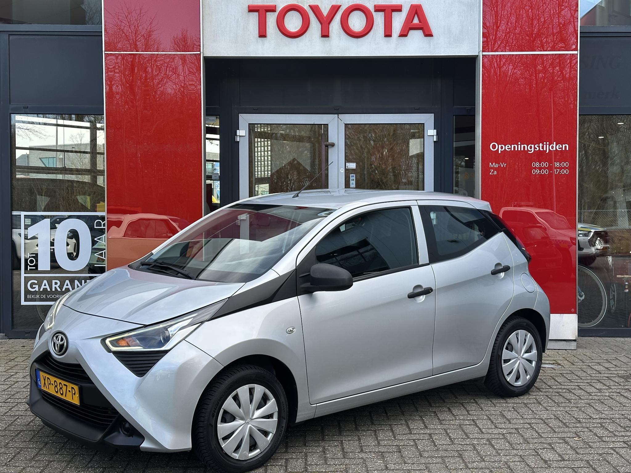 Toyota Aygo X-FUN 5-DEURS AIRCO CENTRL-VERGR-AFST. EL-RAMEN USB BLUETOOTH AUDIO-STUURWIELBED. NL-AUTO