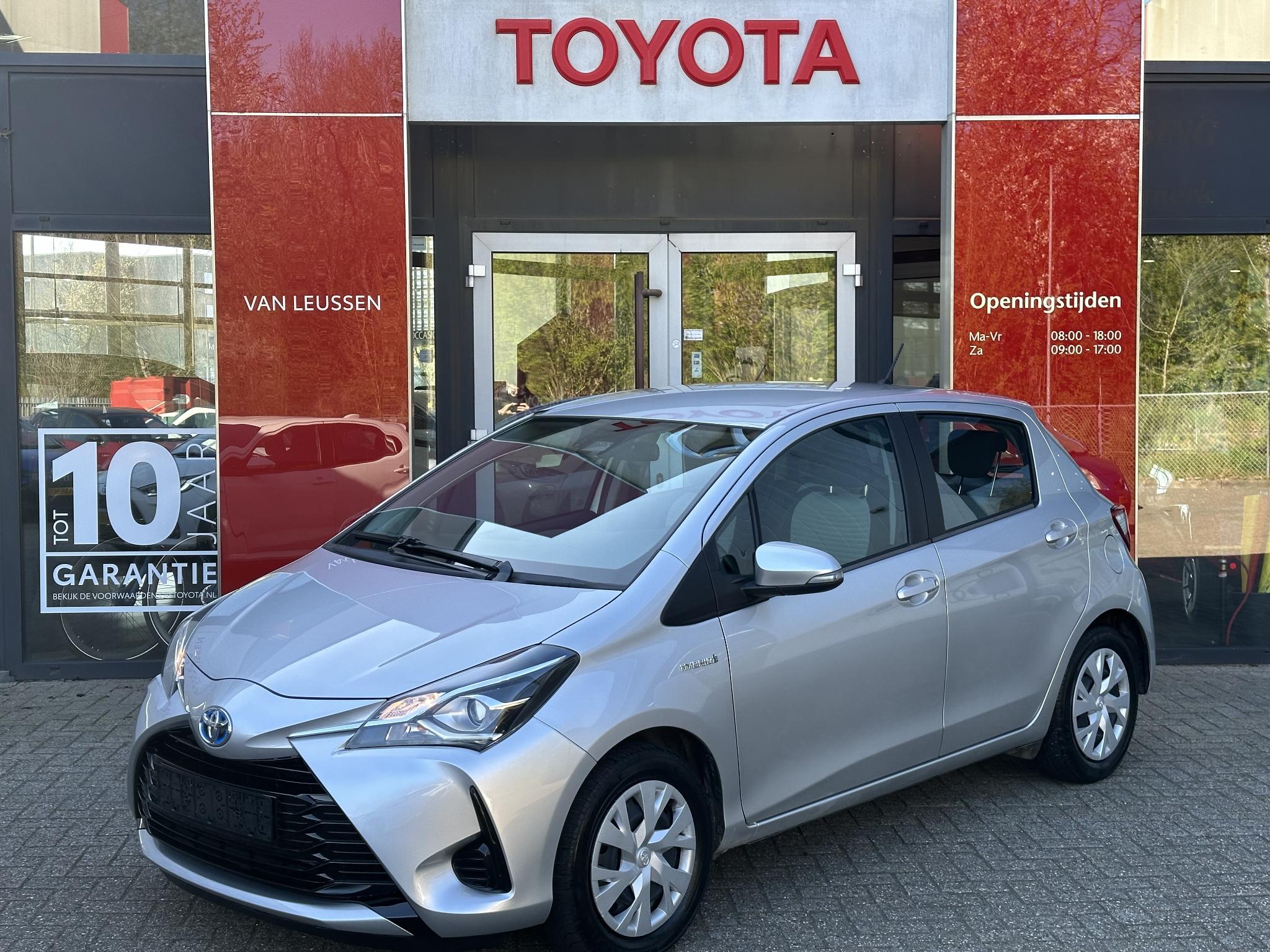Toyota Yaris 1.5 Hybrid ACHTERUITRIJCAMERA BLUETOOTH CLIMA CONTROL STOELVERWARM VOOR