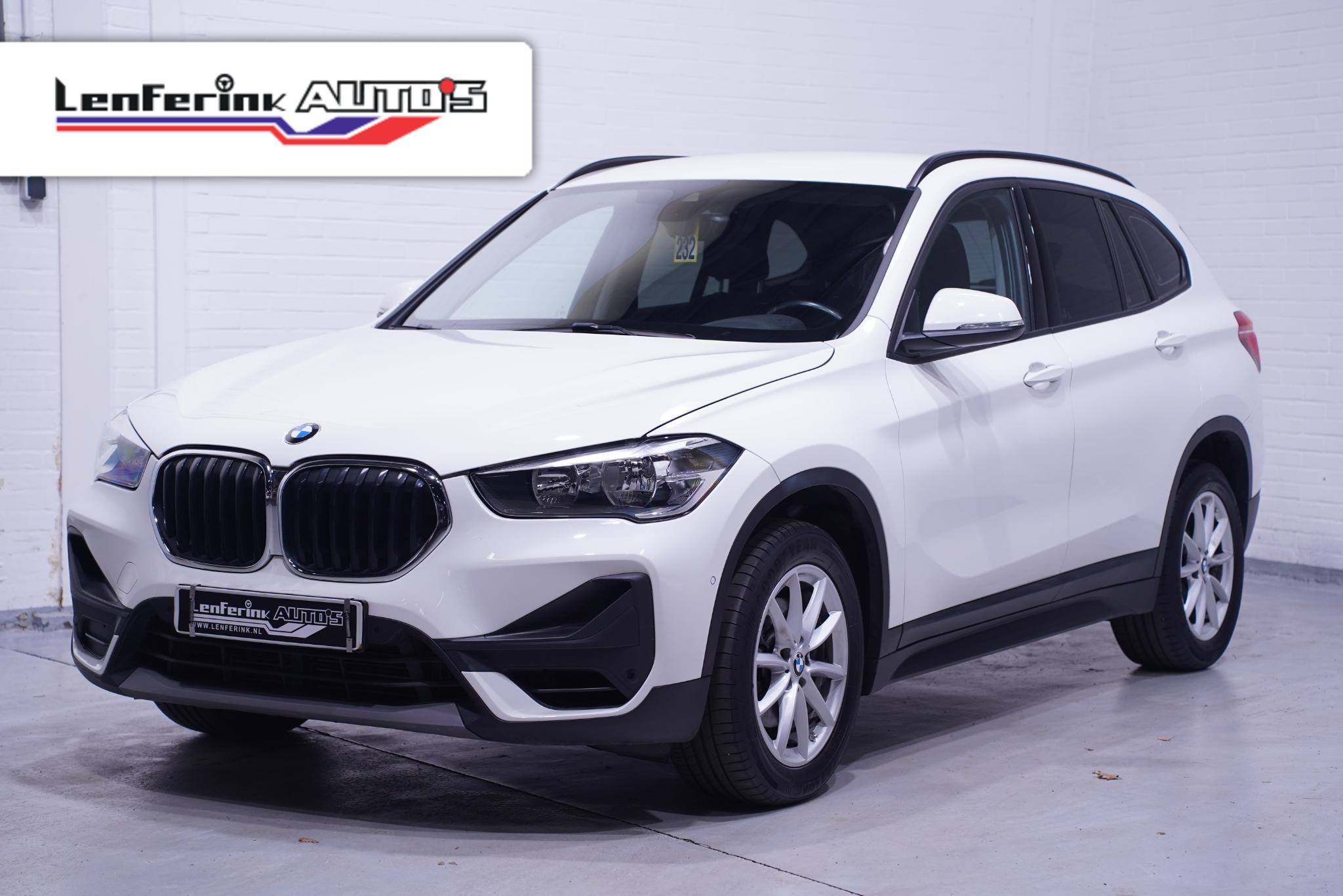 BMW X1 sDrive18i Edition Navi Clima PDC v+a