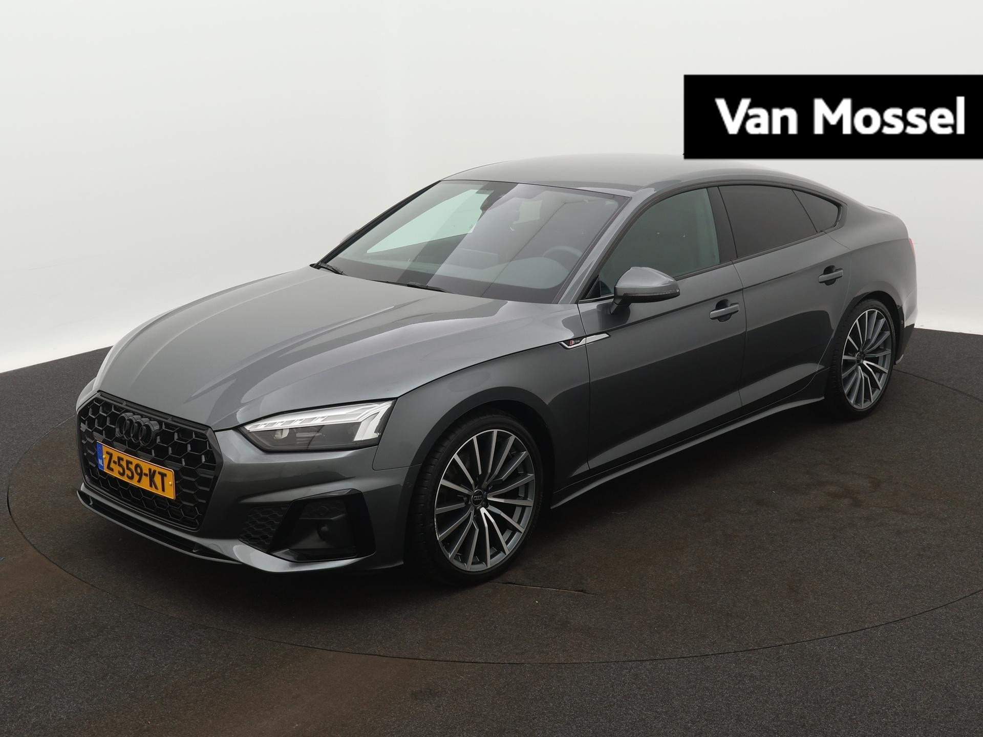 Audi A5 Sportback 35 TFSI S edition Competition 150 PK | S-line | Automaat | Camera | Navigatie | Climate Control | Apple Carplay | Android Auto | Parkeersensoren | Cruise Control | Virtual Cockpit | Lichtmetalen velgen |