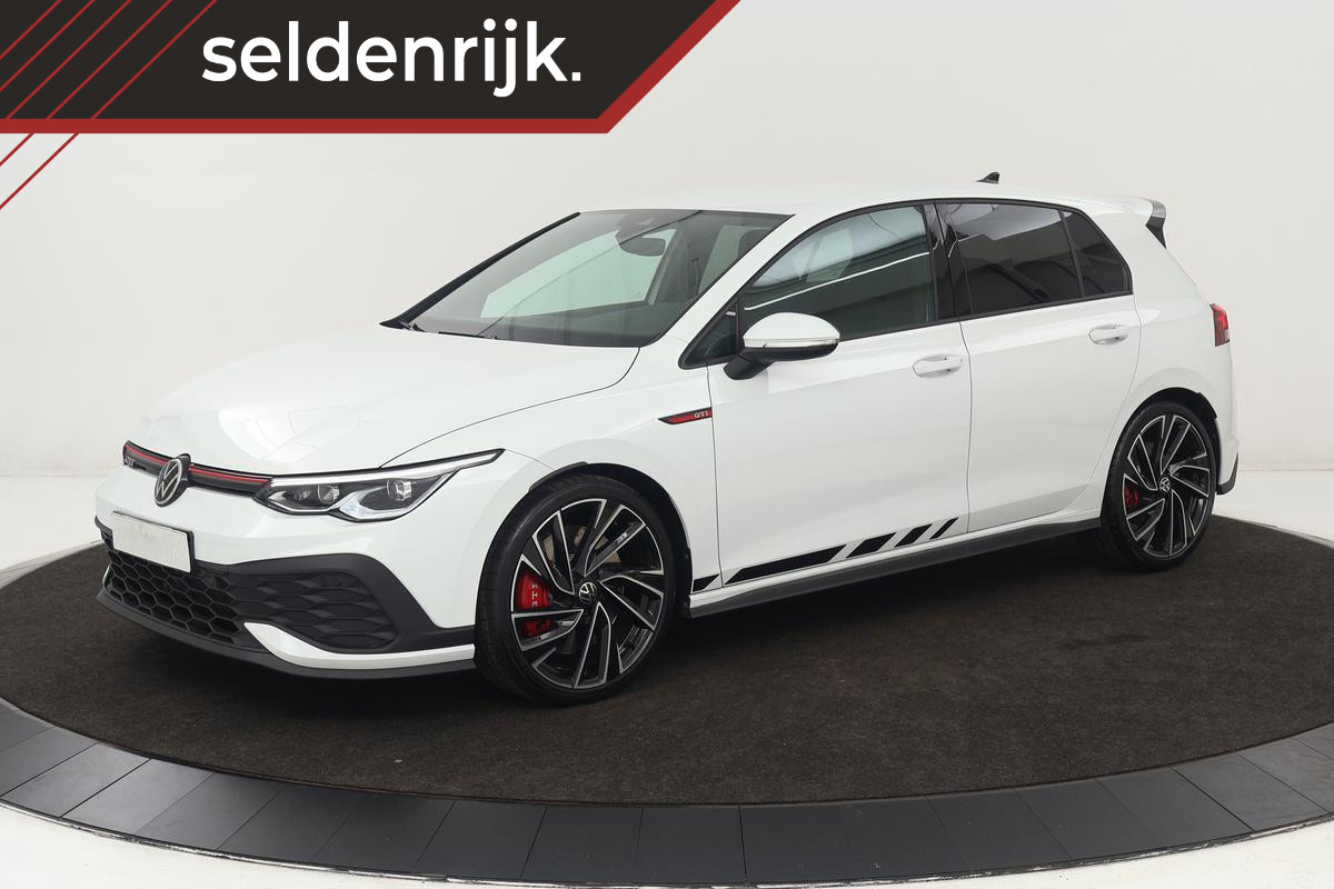 Volkswagen Golf 2.0 TSI GTI Clubsport | 300pk | Stoel & stuurverwarming | Carplay | Sfeerverlichting | Side Assist | Adaptive cruise | Navigatie