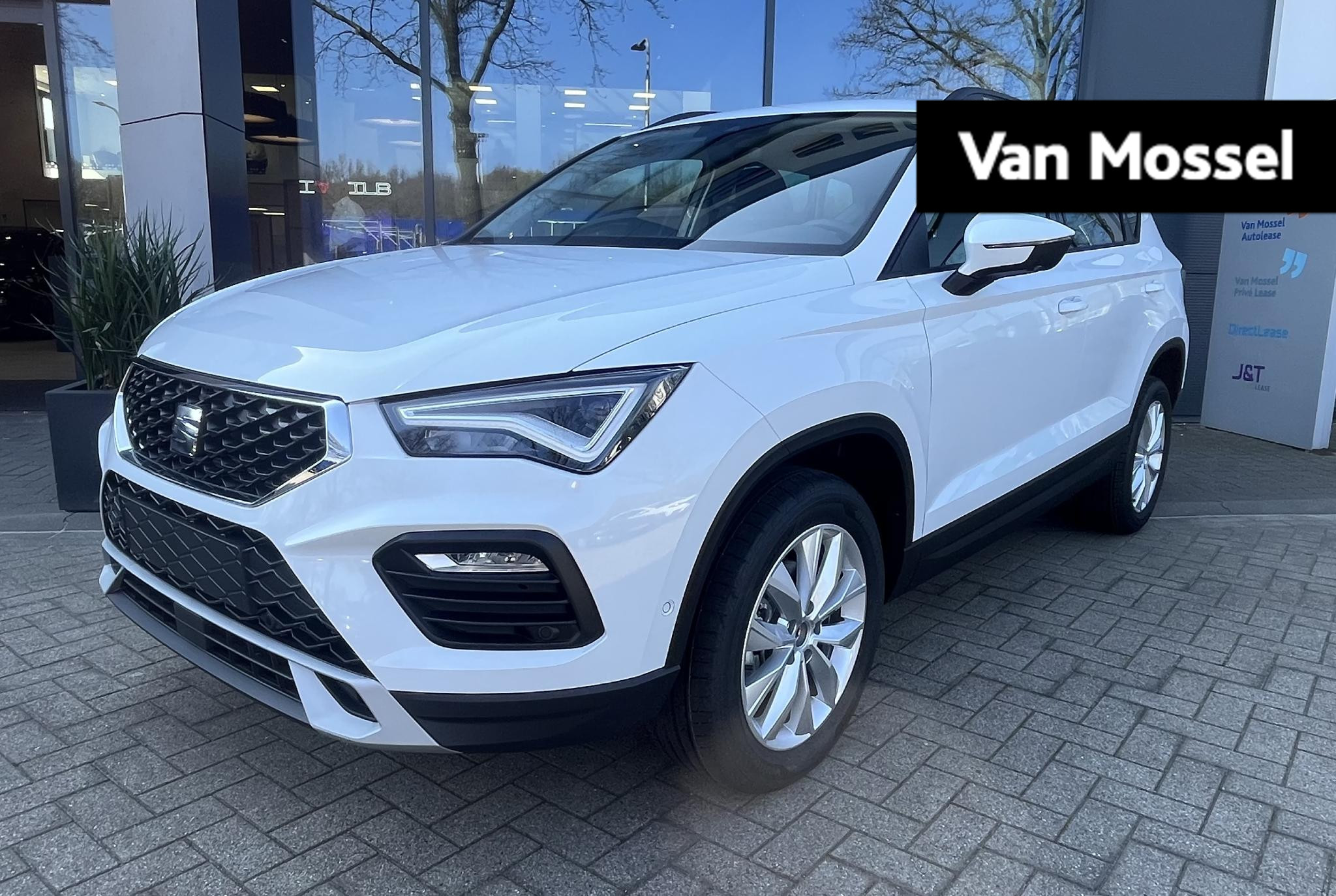 SEAT Ateca 1.5 TSI Style Business Intense Parkeersensoren vóór & achter | Achteruitrijcamera |  Cruise control | Navigatiesysteem | Apple CarPlay™ en Android Auto™ |