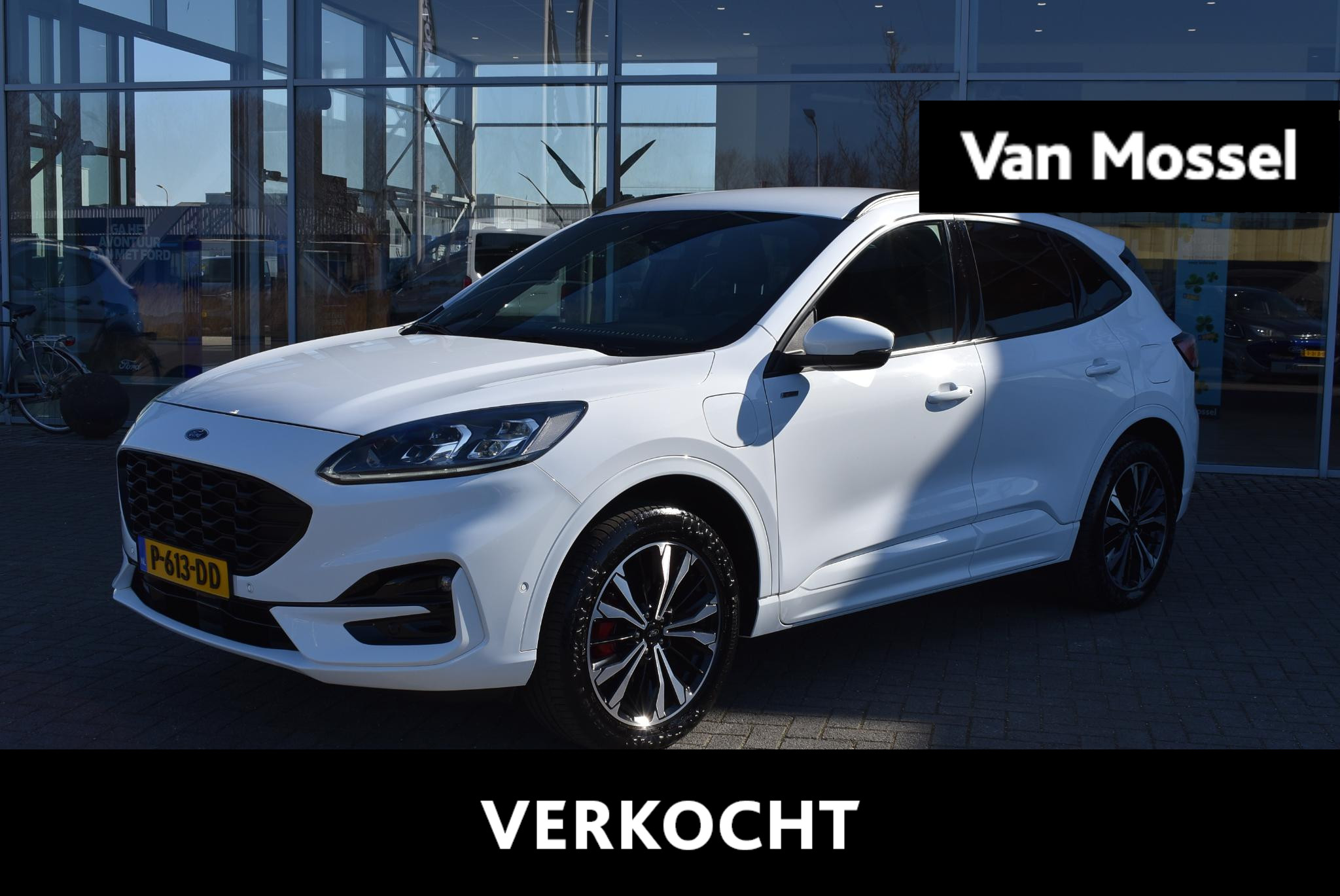 Ford Kuga 2.5 PHEV ST-Line X | Climate Control | Adaptieve Cruise Control | Winterpakket | 19" LMV | Elektrisch Bediendbare Kofferbak | Apple Carplay/Android Auto |