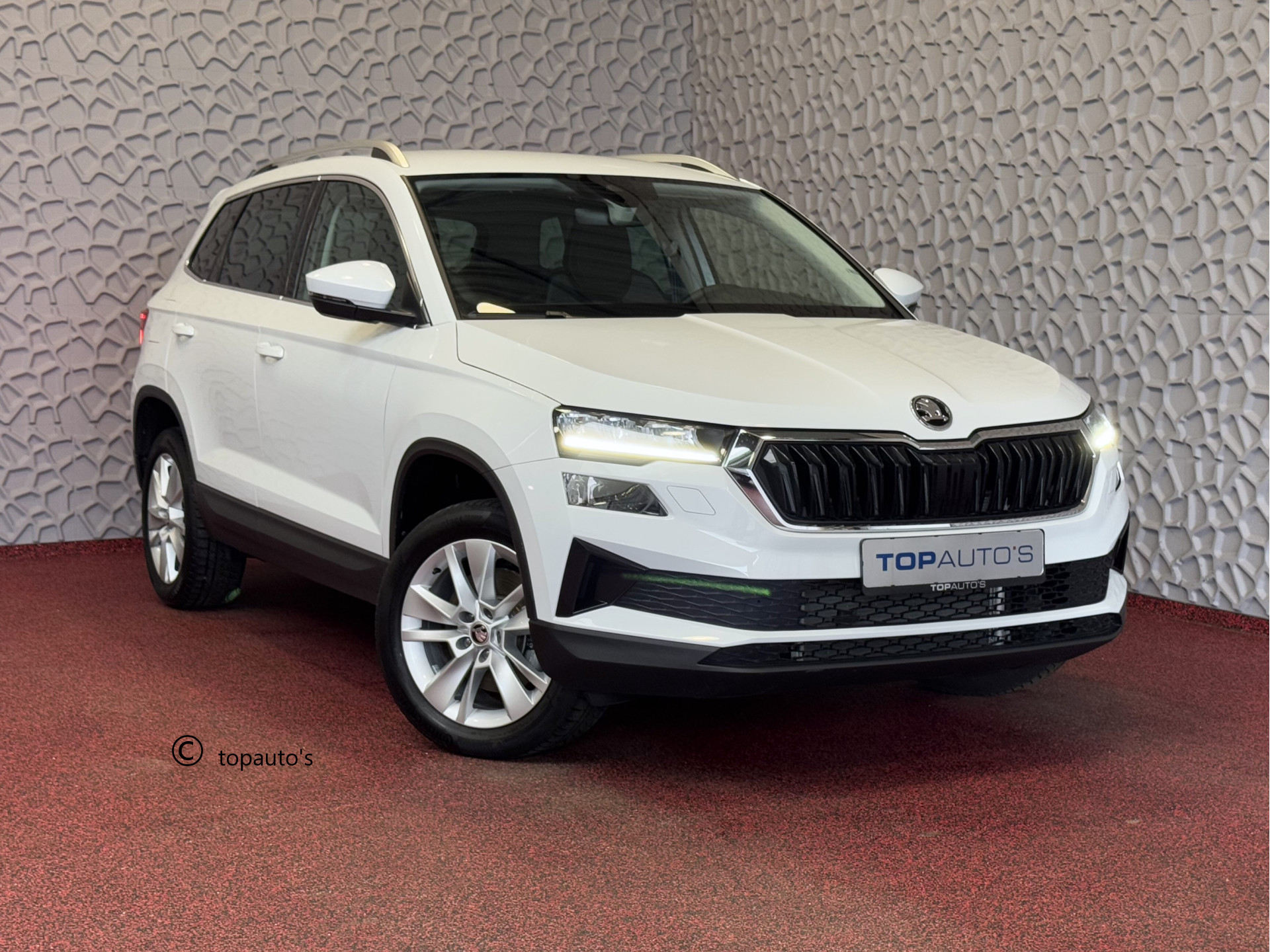 Škoda Karoq 1.5 TSI 150PK CARPLAY NAVI VIR.COCKPIT STOEL/STUUR VERW. ADAP.CRUISE 2024