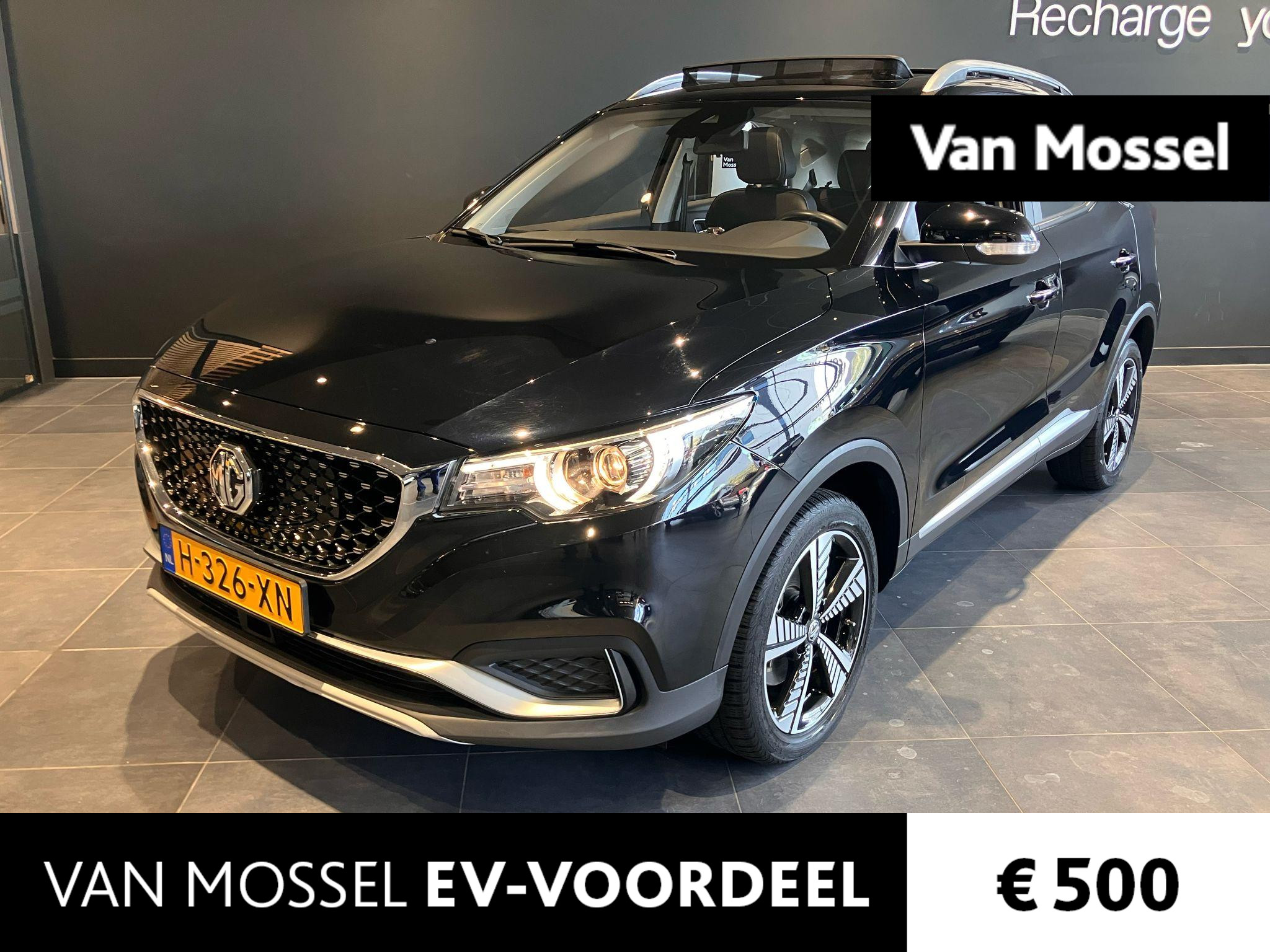 MG ZS-EV Luxury 45 kWh 1e eigenaar - Panoramadak - Carplay - Leder interieur - Clima - LM velgen