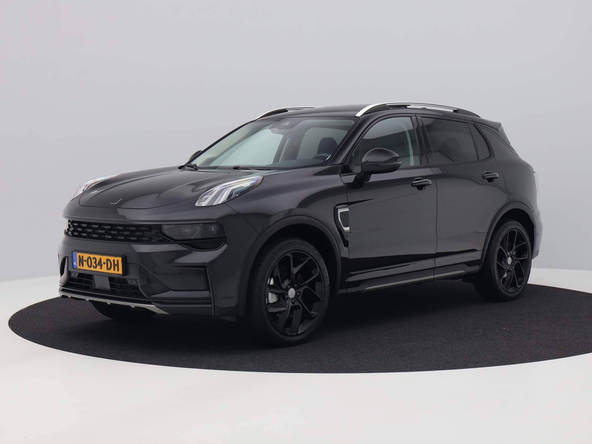 Lynk&Co 01 1.5 261 PK Plug-in Hybrid | PANO | ACC | KEYLESS | APPLE CARPLAY