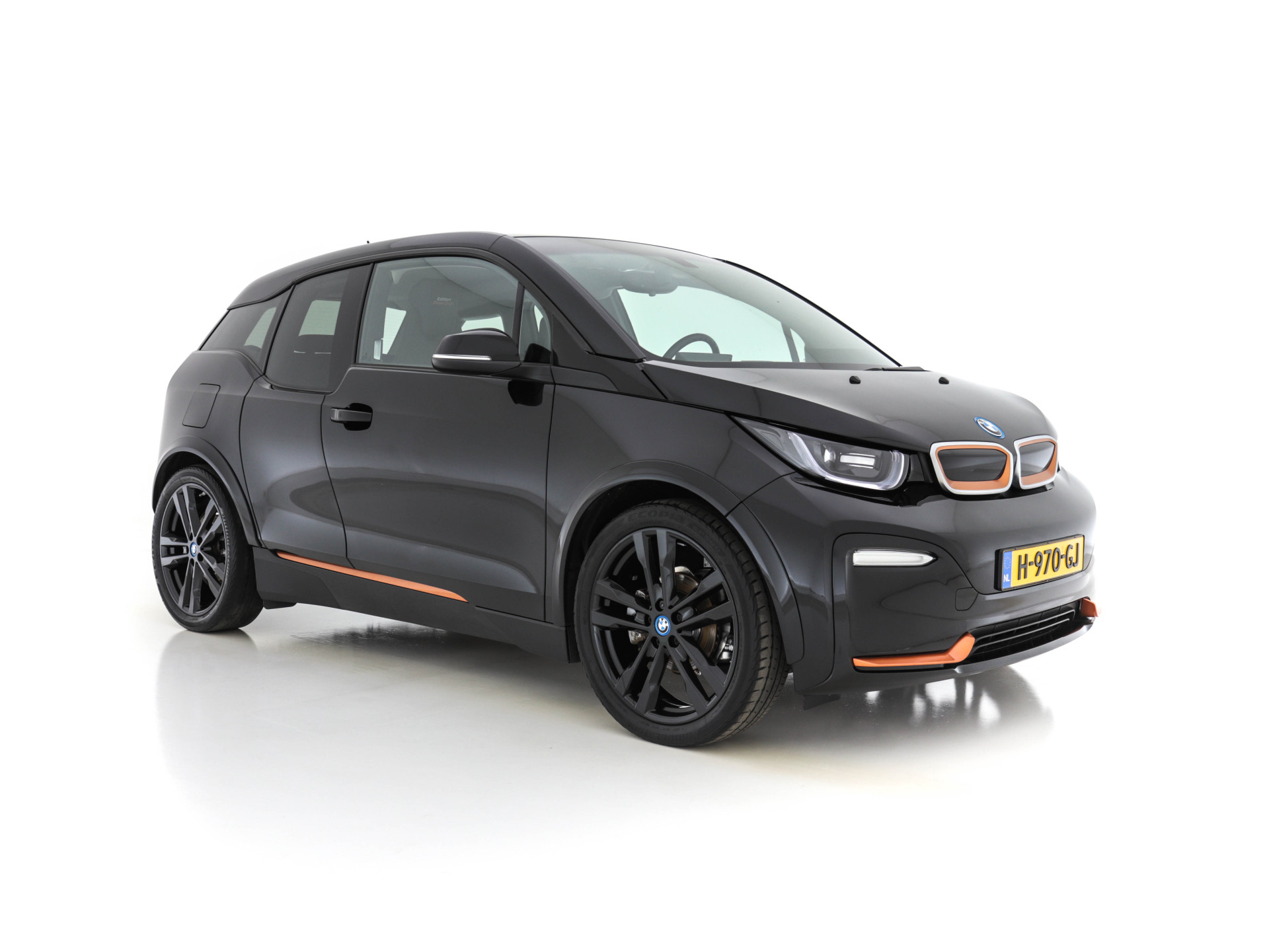 BMW i3 S 120Ah 42 kWh Edition-Road-Style [ 3-Fase ] (INCL-BTW ) Aut * HEAT-PUMP | CCS-FAST-LOADER | STELLAR-FULL-LEATHER | NAVI-FULLMAP | HARMAN/KARDON-SURROUND | FULL-LED | KEYLESS | CAMERA | DAB | DIGI-COCKPIT | CRUISE | COMFORT-SEATS | 20"A
