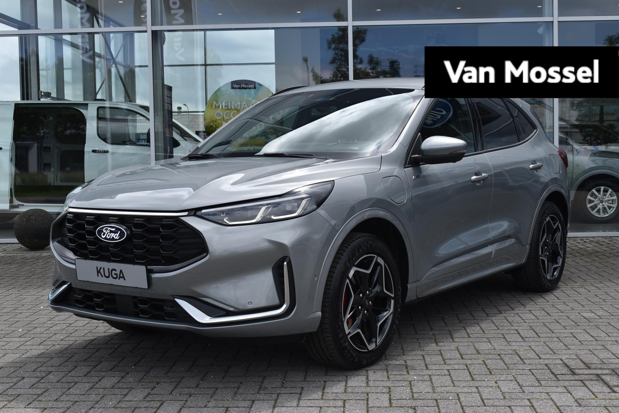 Ford Kuga 2.5 PHEV ST-Line X | €4000.- Korting | 0.99% Rente via Ford Options | Technology Pack | Winter Pack | Elektrisch bedienbare Trekhaak | 19 inch LMV | Incl. Ford Protect Verlengde Garantie 2 + 3 jaar/100.000 km |