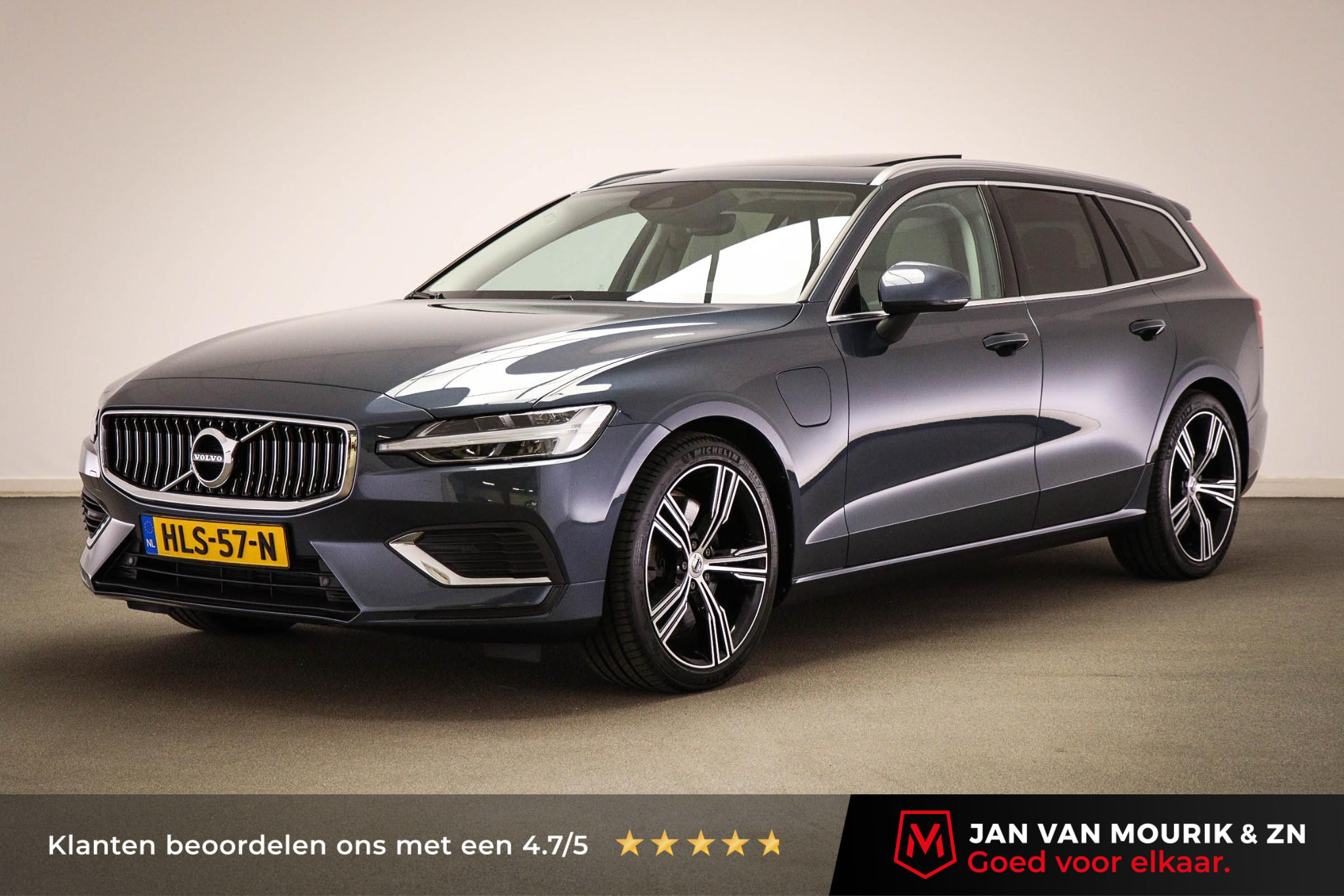 Volvo V60 2.0 T6 Recharge AWD Inscription | PANORAMADAK | LEDER | APPLE | TREKHAAK | 19"