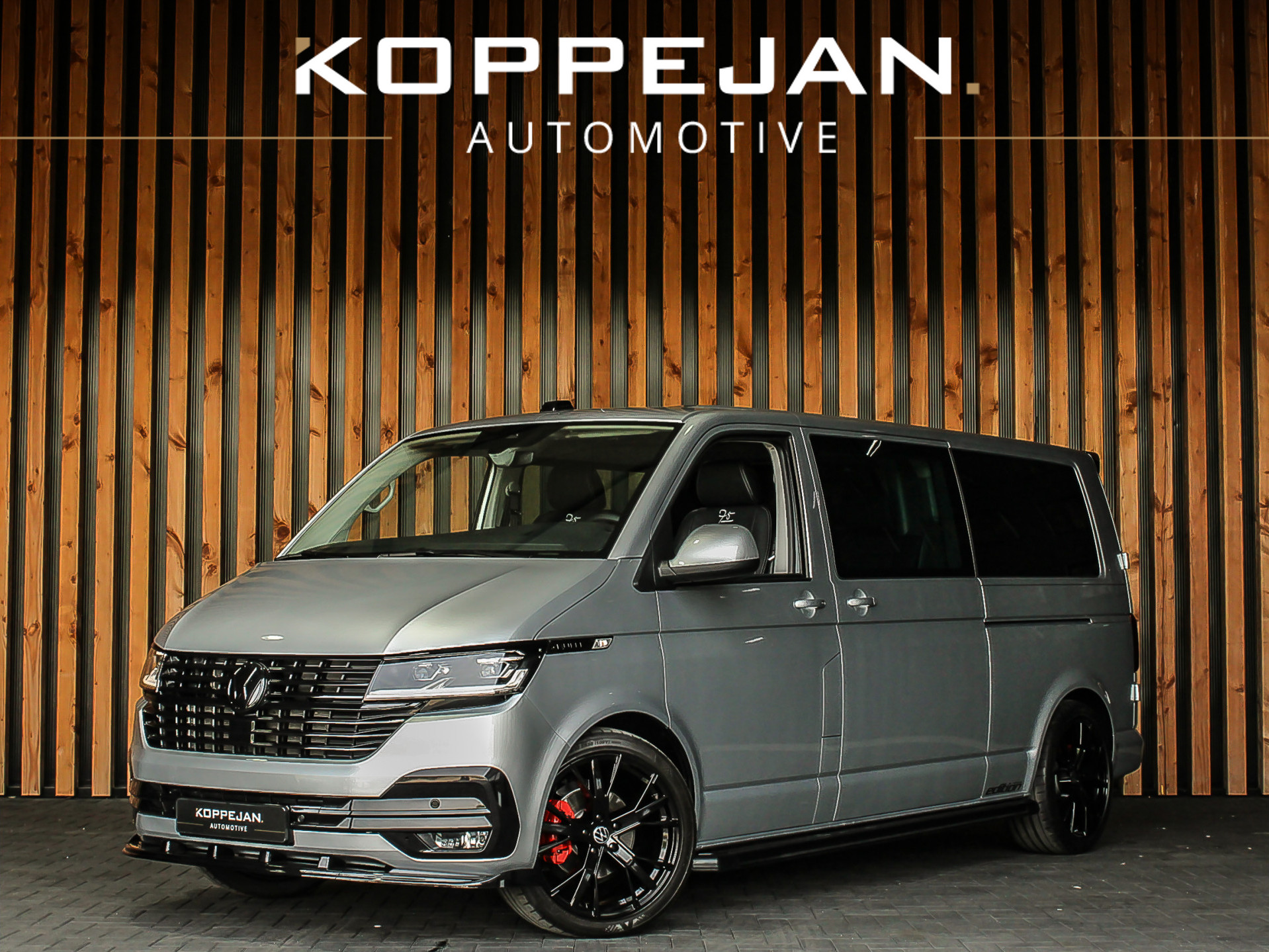 Volkswagen Transporter 2.0 TDI 150PK DSG Bulli Dubbele Cabine | BPM VRIJ! | 2X SCHUIFDEUR MET SLUITHULP | STOELVERWARMING | DIGITALE COCKPIT | ACC |