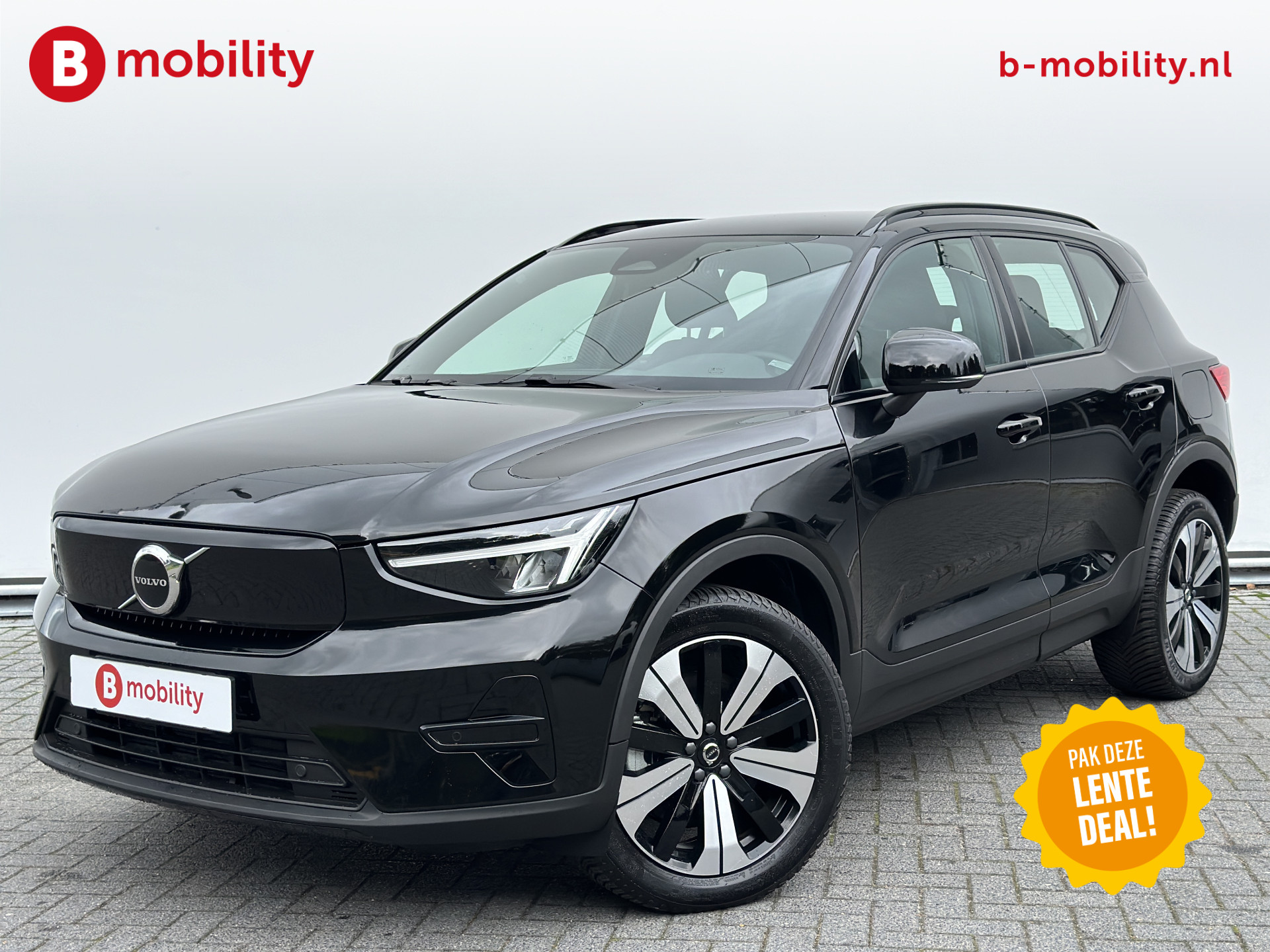 Volvo XC40 Recharge Core 70 kWh Achteruitrijcamera | Stoelverwarming | Lane Assist | Navigatie | Warmtepomp