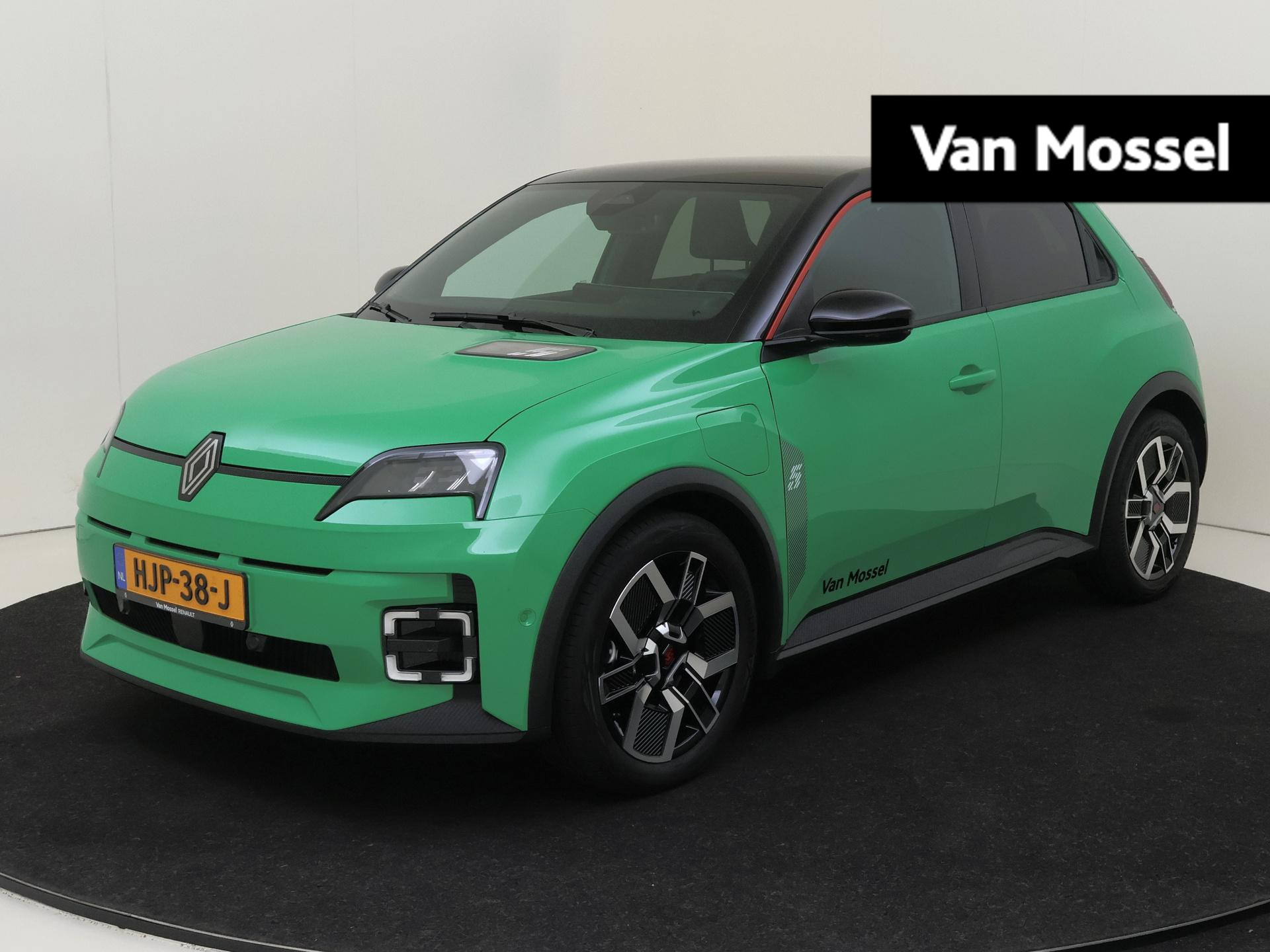 Renault 5 urban range iconic cinq 40 kWh