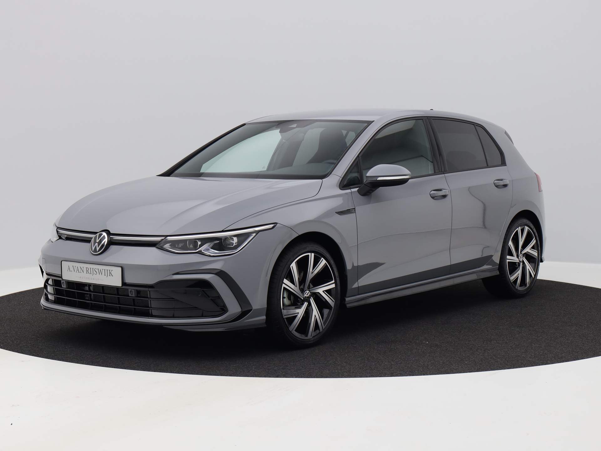 Volkswagen Golf 1.5 eTSI DSG R-Line Business | VIRTUAL | KEYLESS